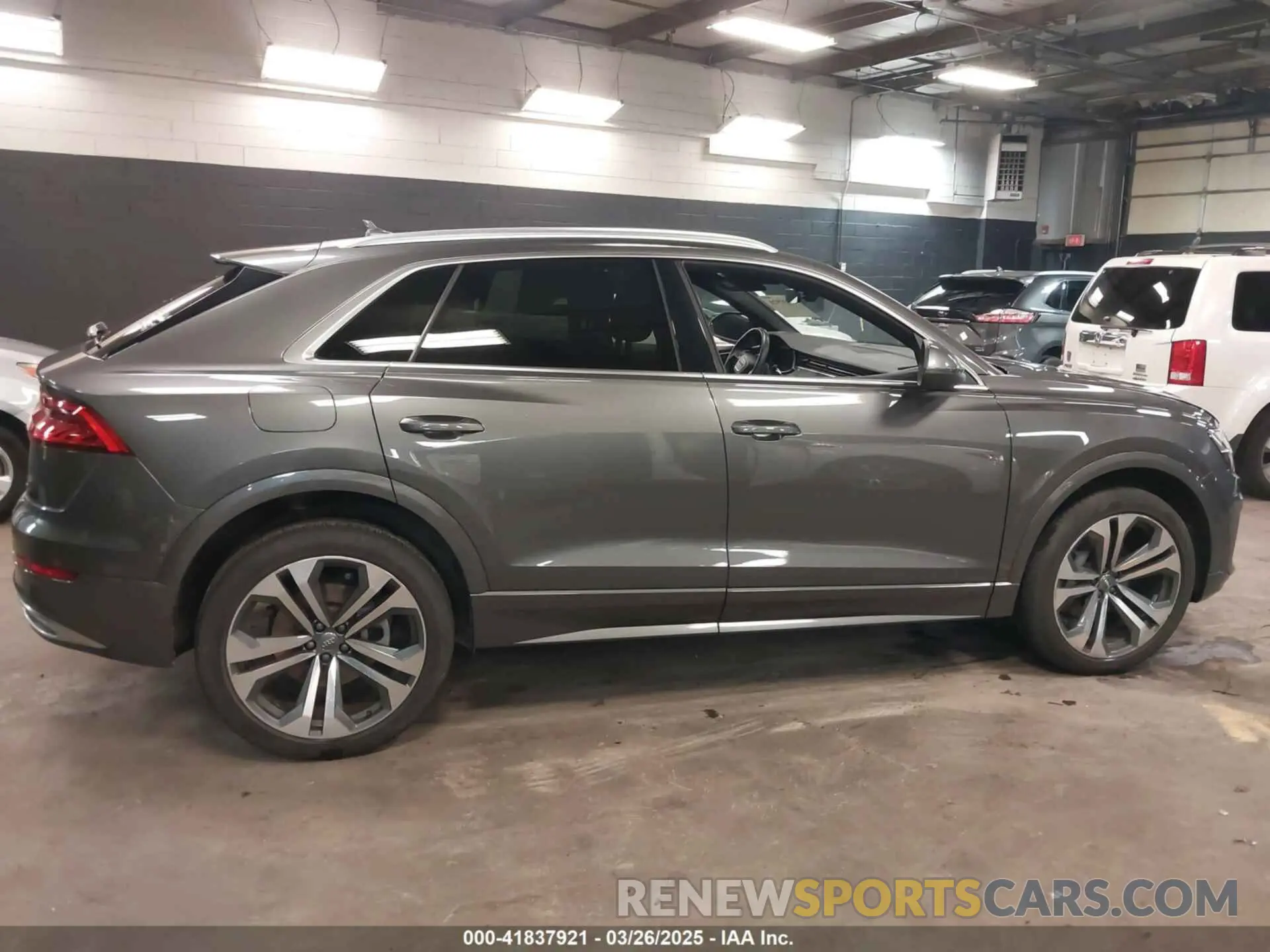 12 Photograph of a damaged car WA1BVAF18MD002748 AUDI Q8 2021