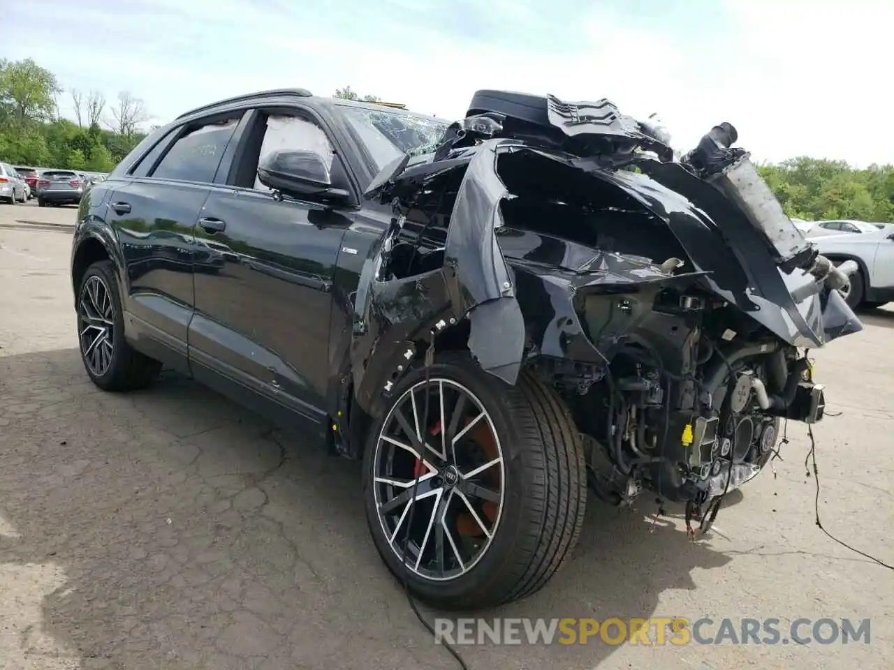 1 Photograph of a damaged car WA1EVAF10MD005513 AUDI Q8 2021