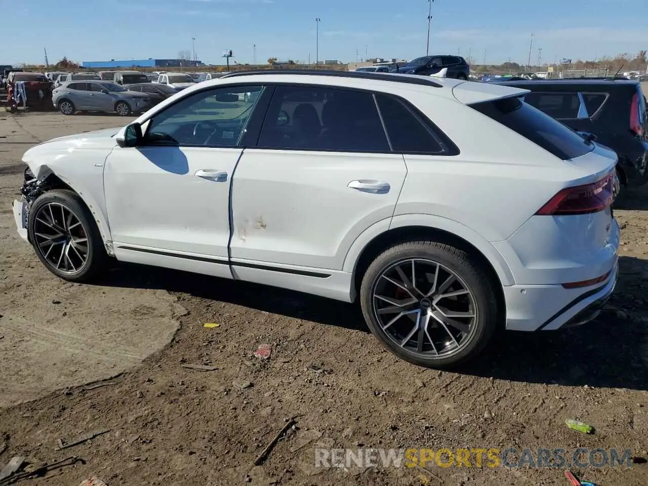 2 Photograph of a damaged car WA1EVAF10MD007262 AUDI Q8 2021