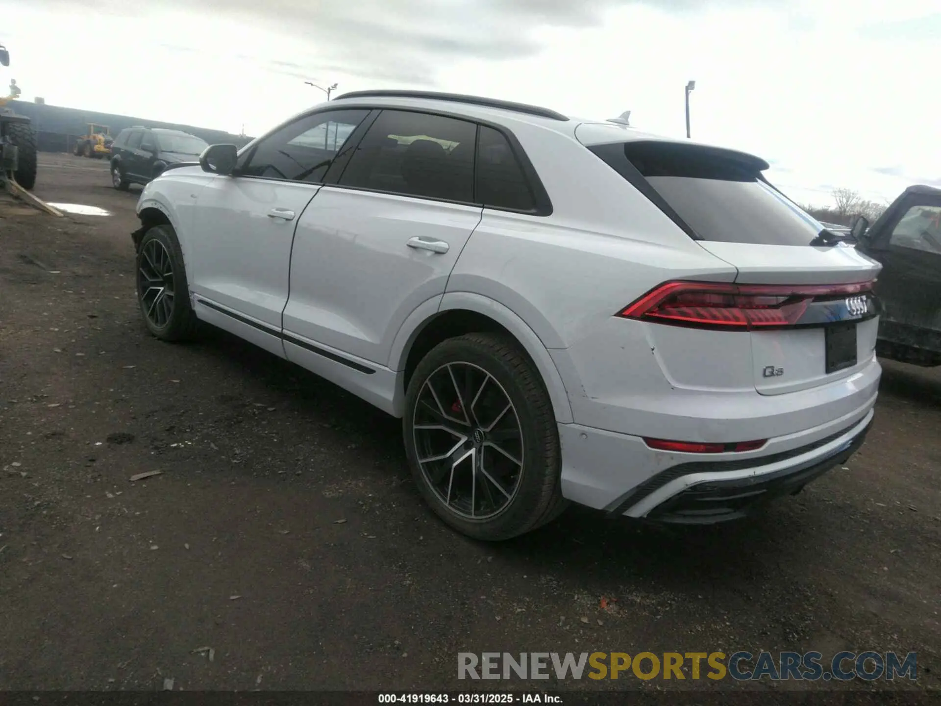 3 Photograph of a damaged car WA1EVAF11MD005634 AUDI Q8 2021