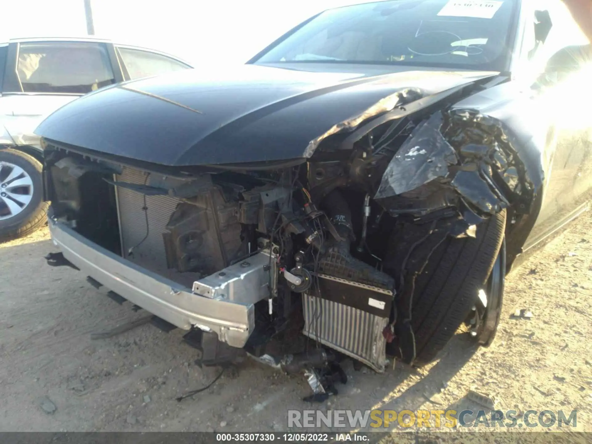 6 Photograph of a damaged car WA1EVAF11MD019503 AUDI Q8 2021
