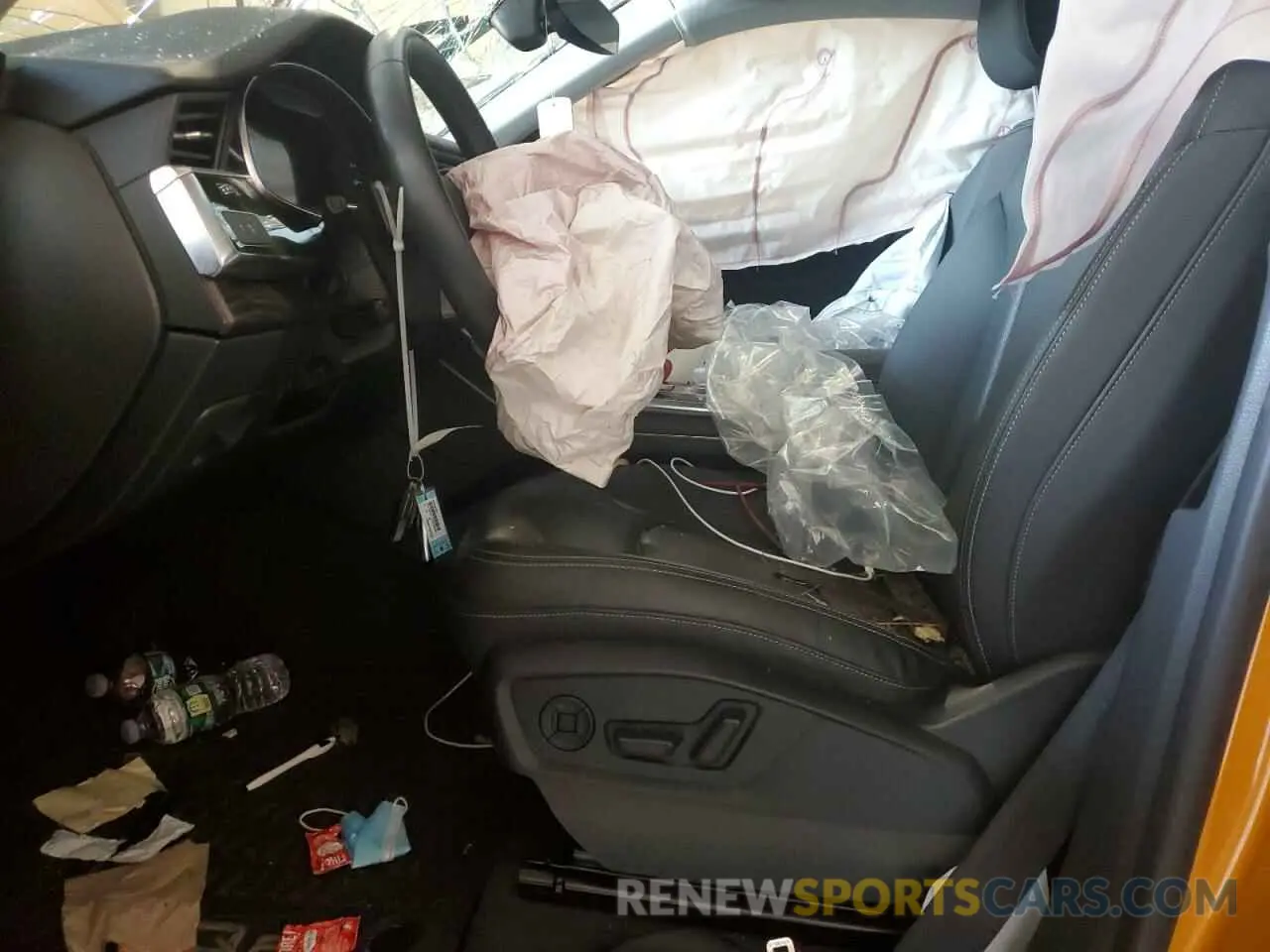 7 Photograph of a damaged car WA1EVAF12MD005061 AUDI Q8 2021