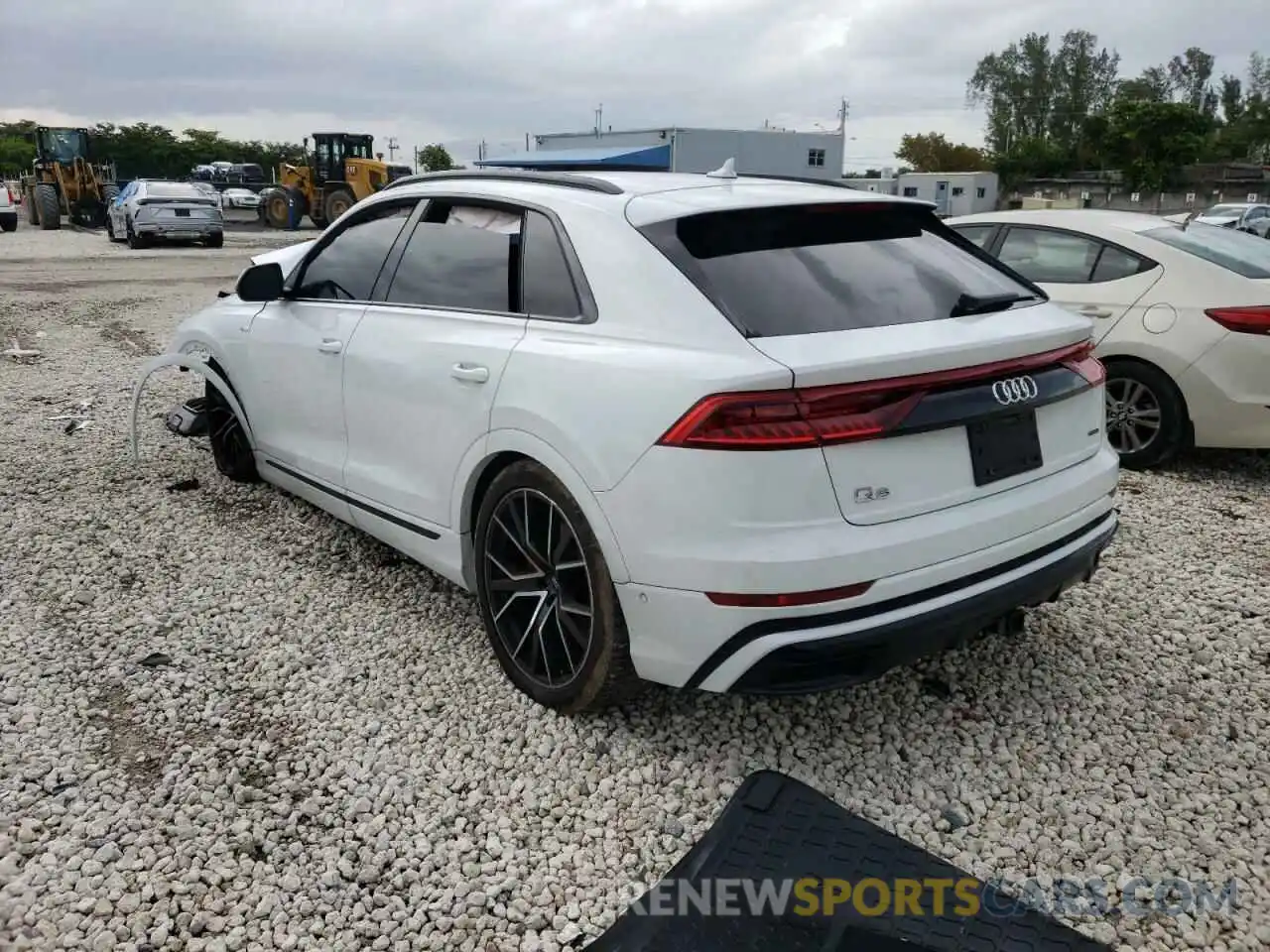 3 Photograph of a damaged car WA1EVAF13MD004825 AUDI Q8 2021