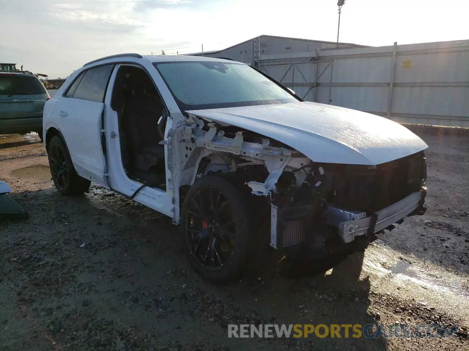 1 Photograph of a damaged car WA1EVAF13MD006347 AUDI Q8 2021