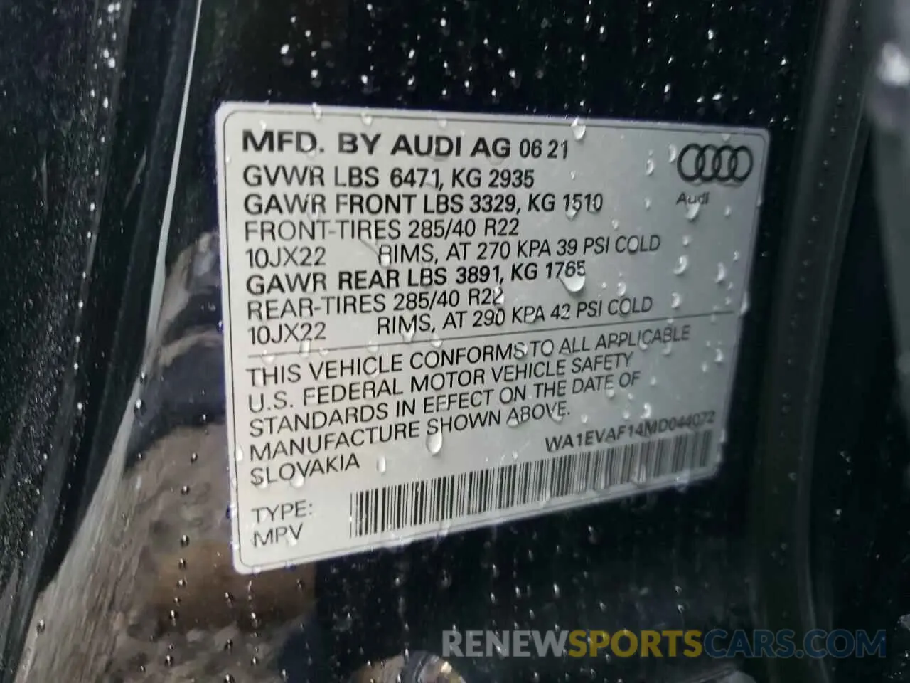 10 Photograph of a damaged car WA1EVAF14MD044072 AUDI Q8 2021
