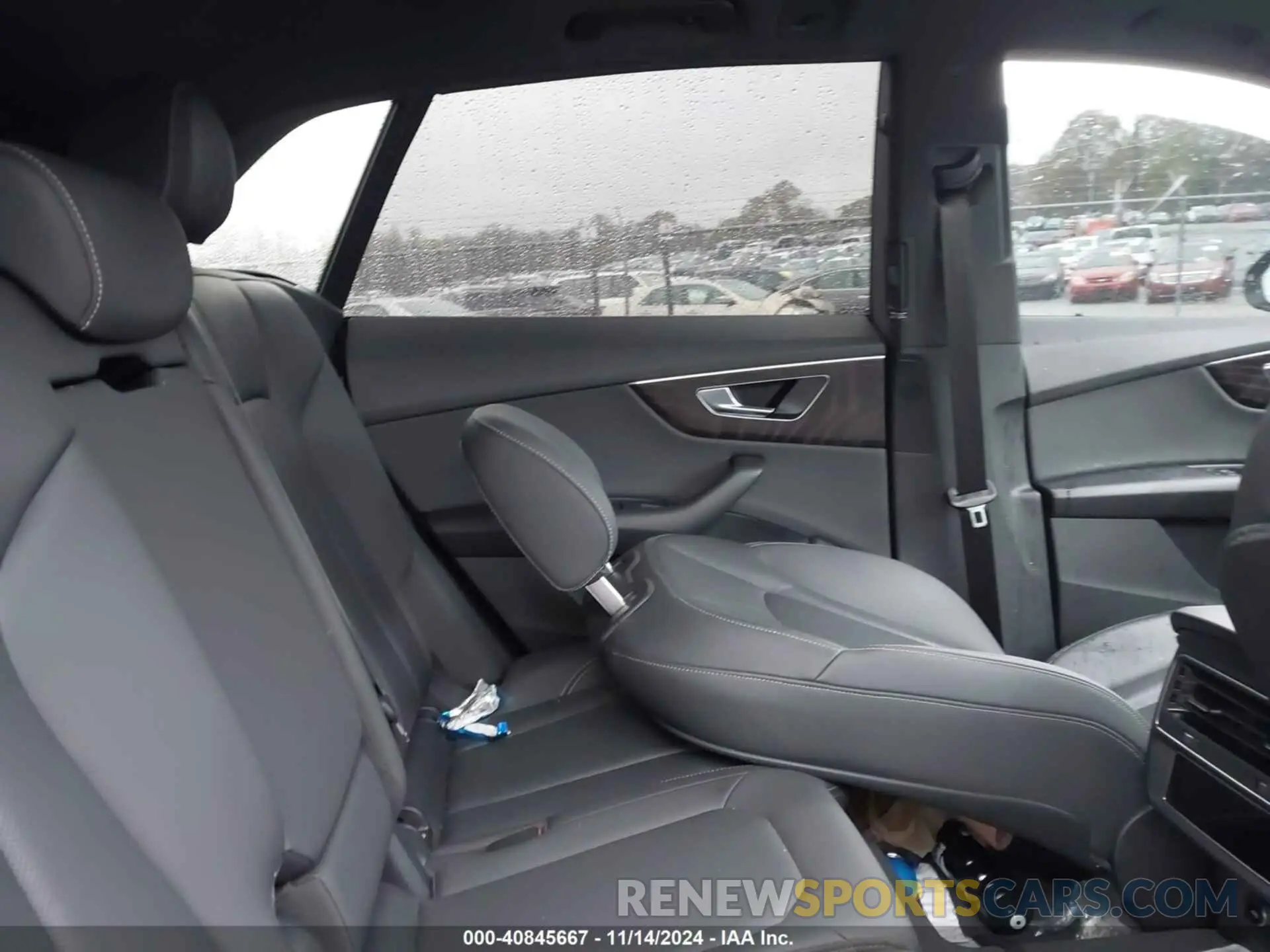 8 Photograph of a damaged car WA1EVAF15MD036806 AUDI Q8 2021