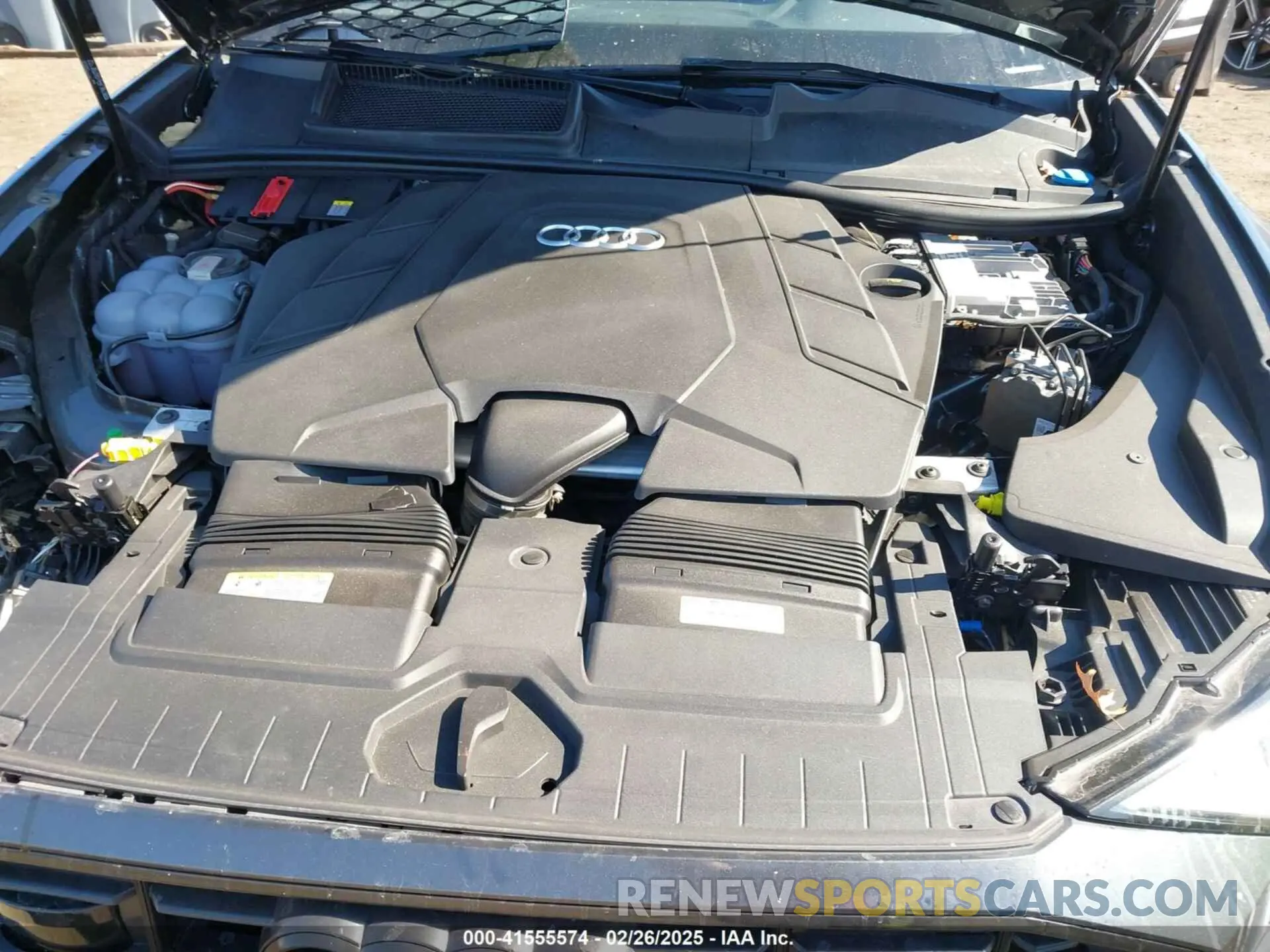 10 Photograph of a damaged car WA1EVAF16MD026866 AUDI Q8 2021