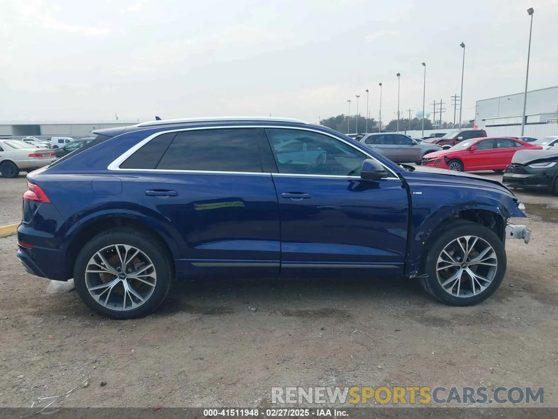 14 Photograph of a damaged car WA1EVAF17MD007971 AUDI Q8 2021