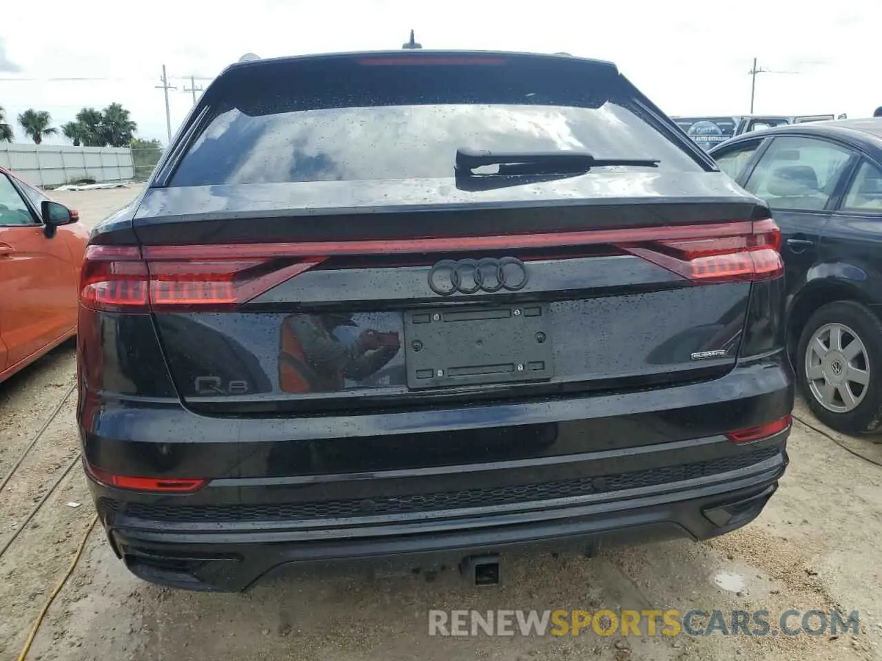 6 Photograph of a damaged car WA1EVAF17MD015228 AUDI Q8 2021