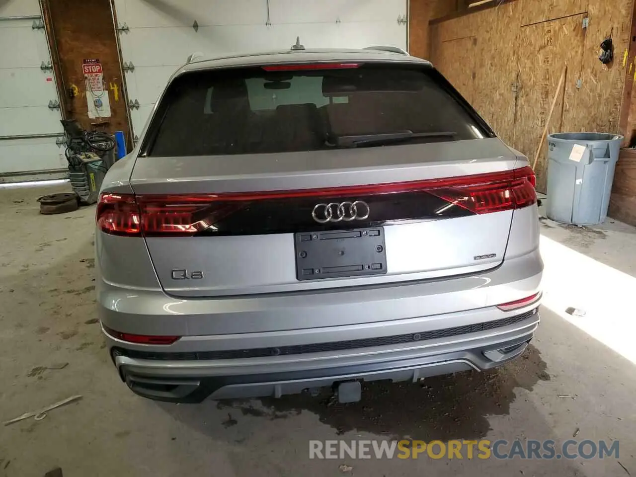 6 Photograph of a damaged car WA1EVAF17MD034149 AUDI Q8 2021