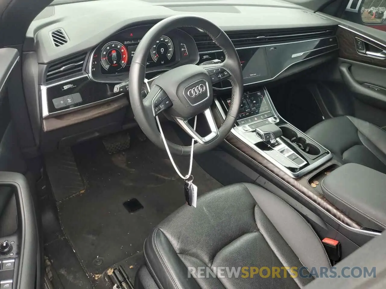 8 Photograph of a damaged car WA1EVAF18MD004657 AUDI Q8 2021