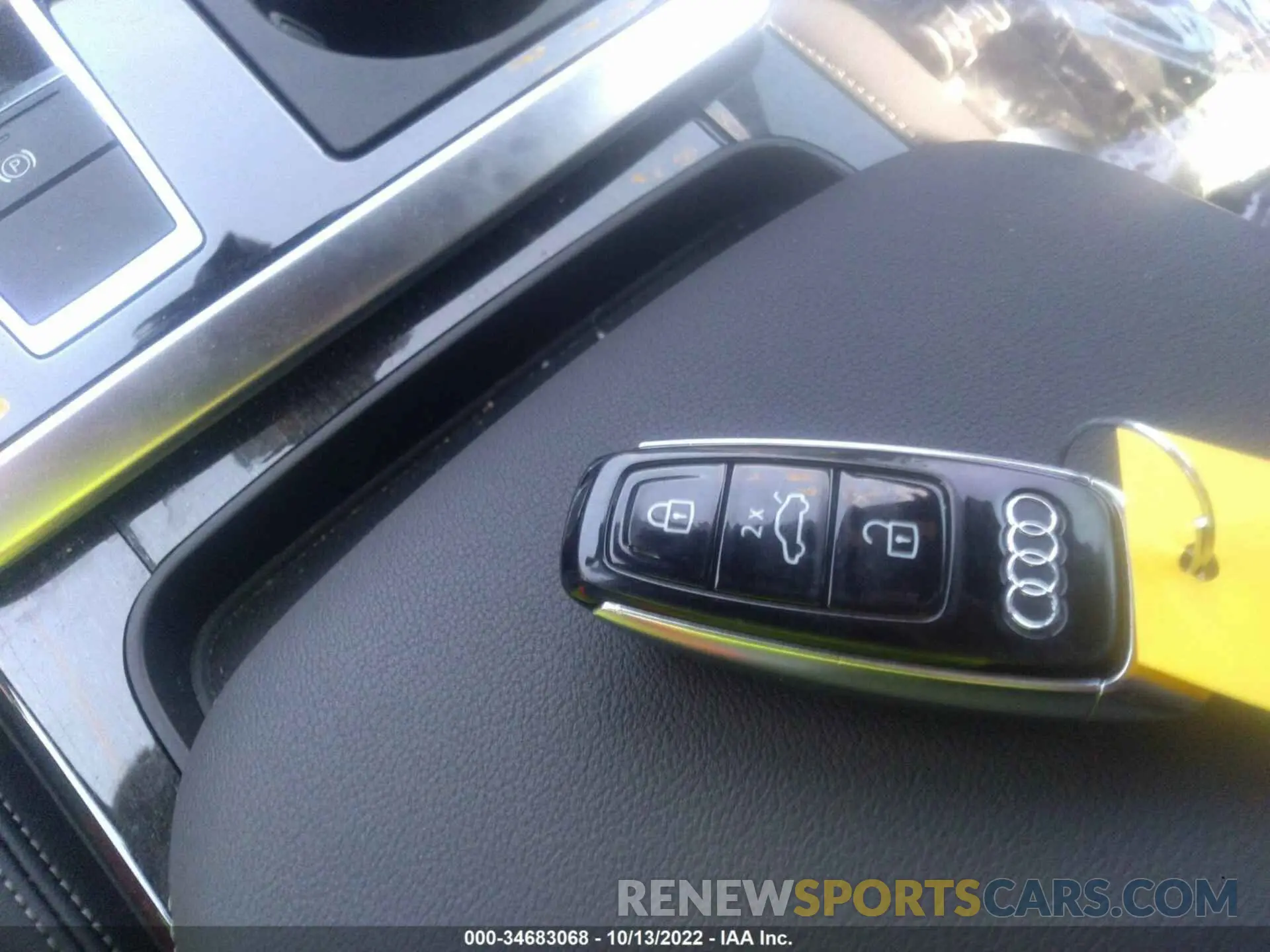 11 Photograph of a damaged car WA1EVAF19MD017532 AUDI Q8 2021
