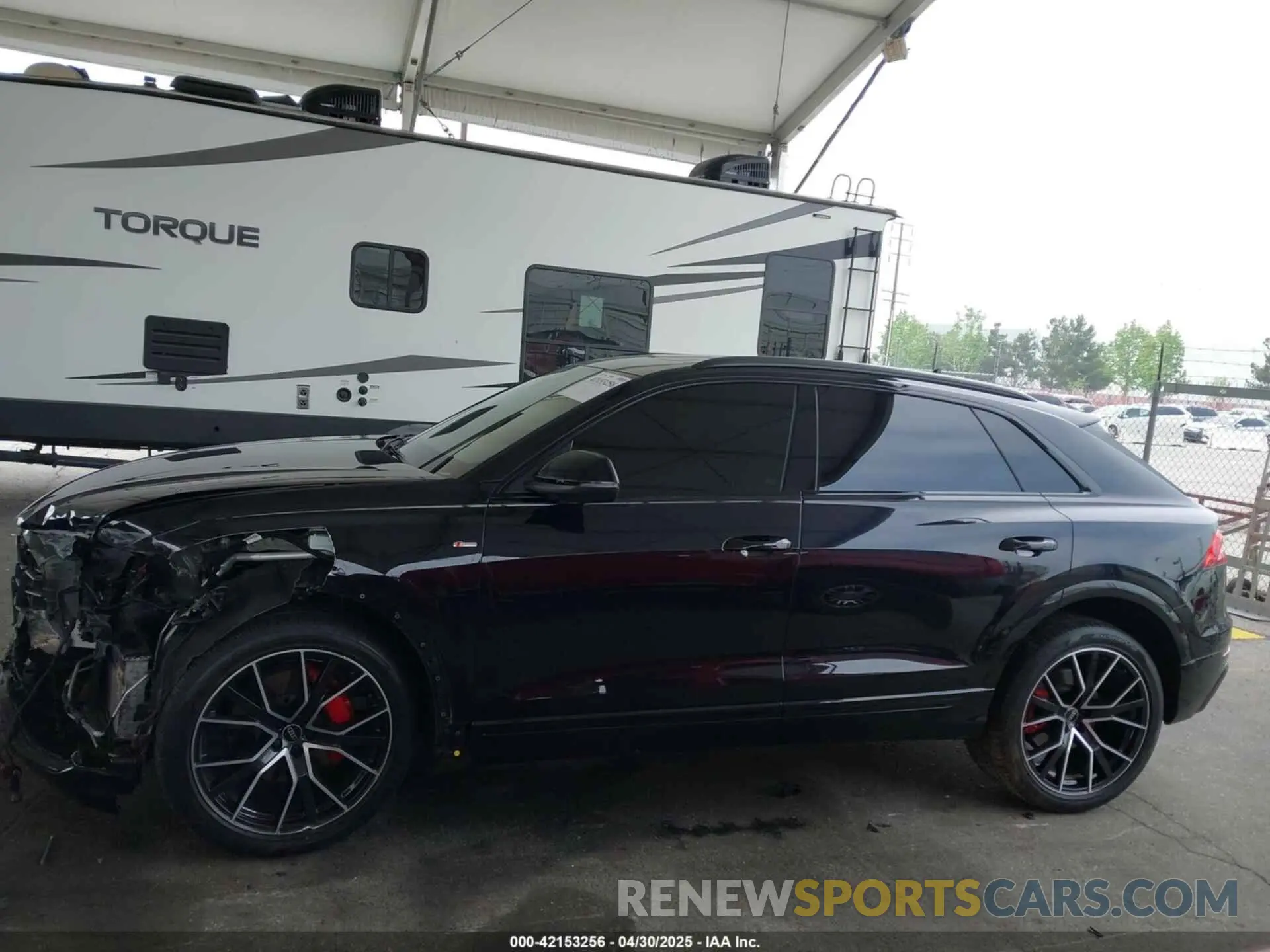 15 Photograph of a damaged car WA1EVAF1XMD033688 AUDI Q8 2021