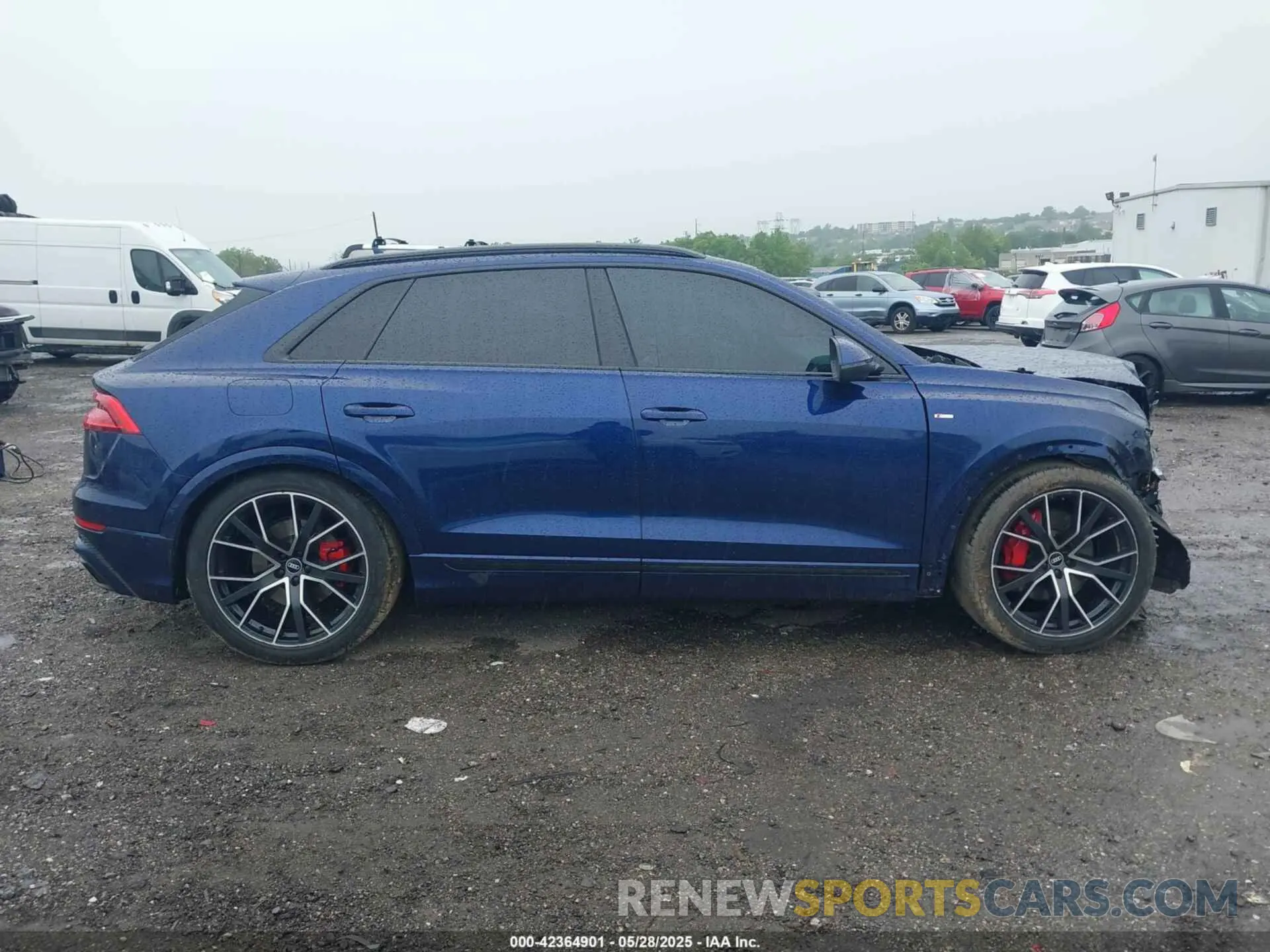 13 Photograph of a damaged car WA1FVAF12MD032085 AUDI Q8 2021