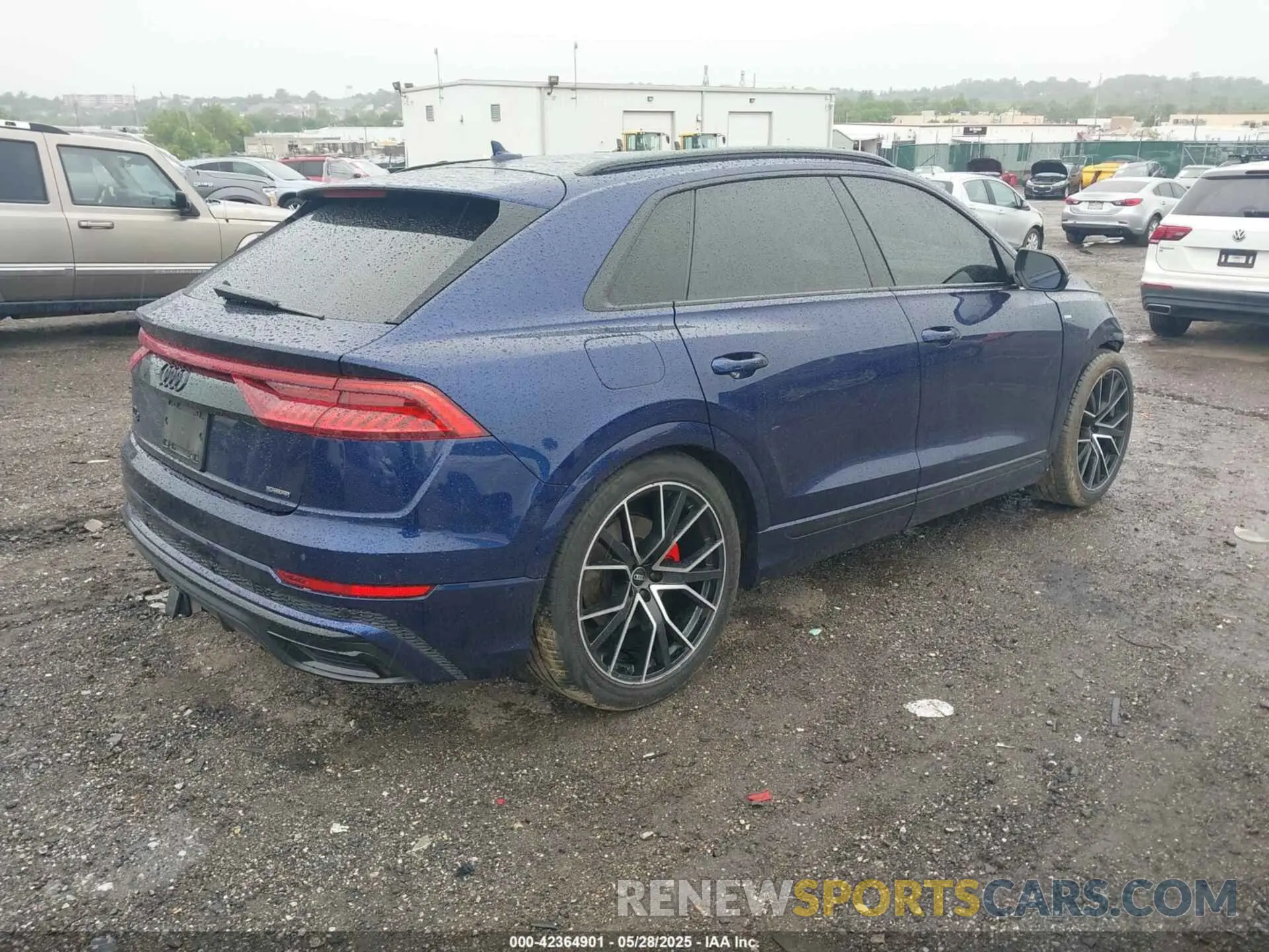 4 Photograph of a damaged car WA1FVAF12MD032085 AUDI Q8 2021