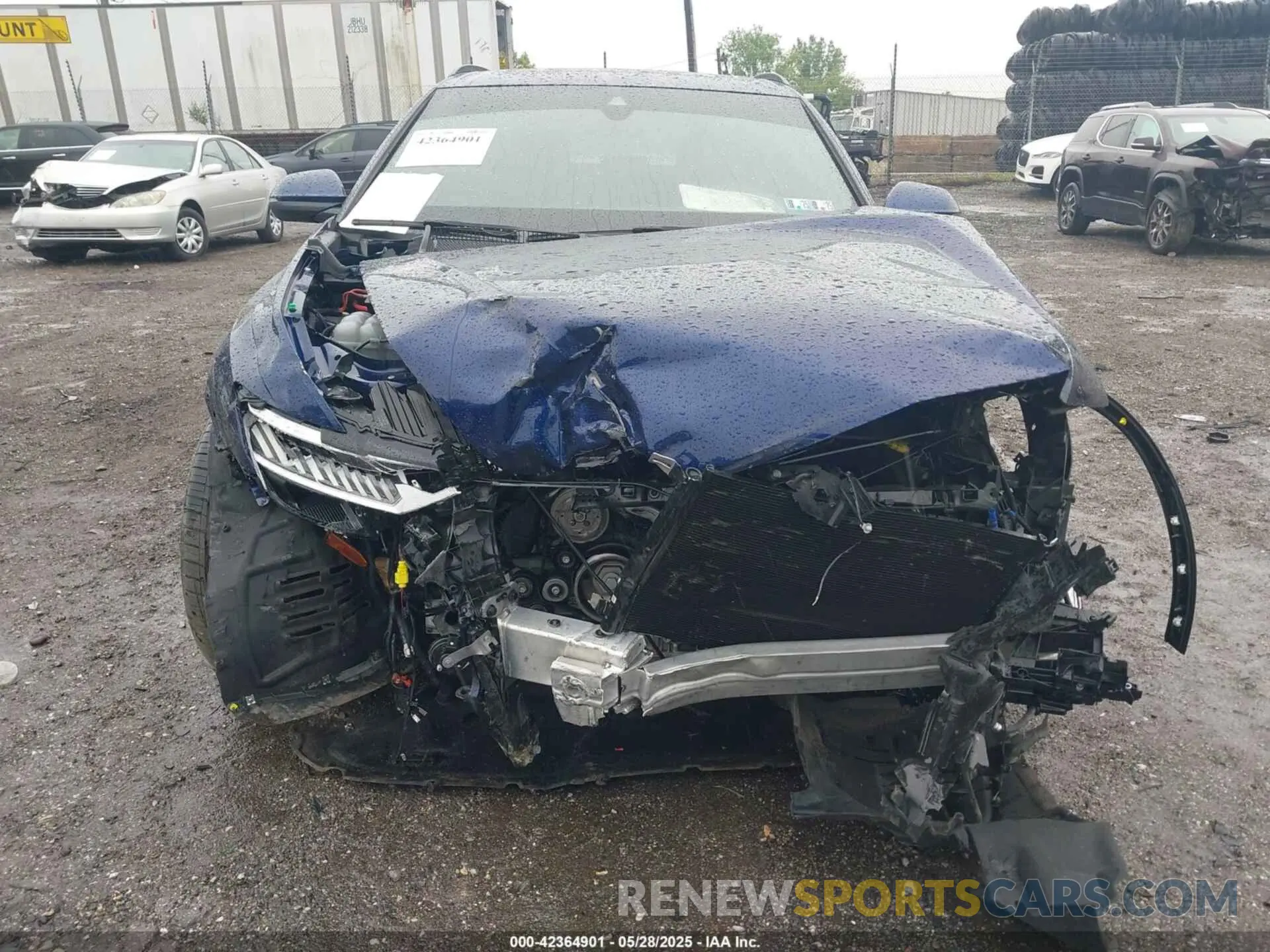 6 Photograph of a damaged car WA1FVAF12MD032085 AUDI Q8 2021