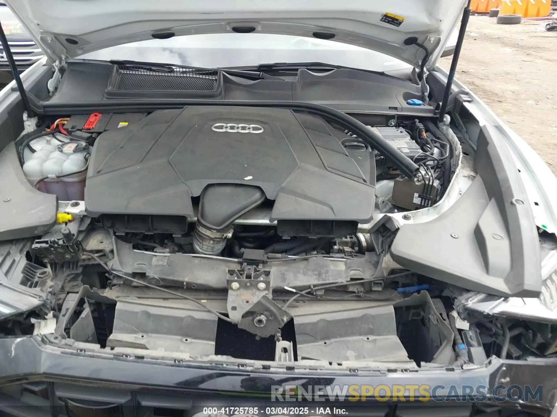 10 Photograph of a damaged car WA1FVAF13MD008507 AUDI Q8 2021
