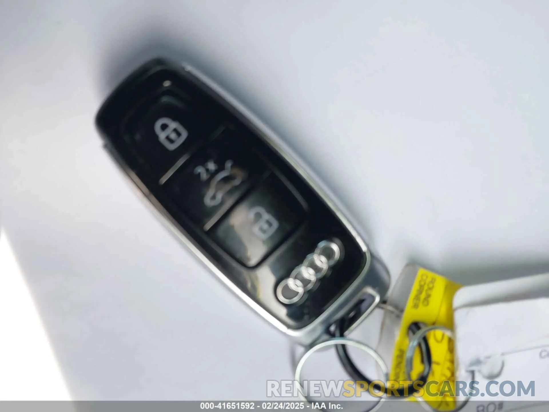 11 Photograph of a damaged car WA1FVAF18MD012276 AUDI Q8 2021