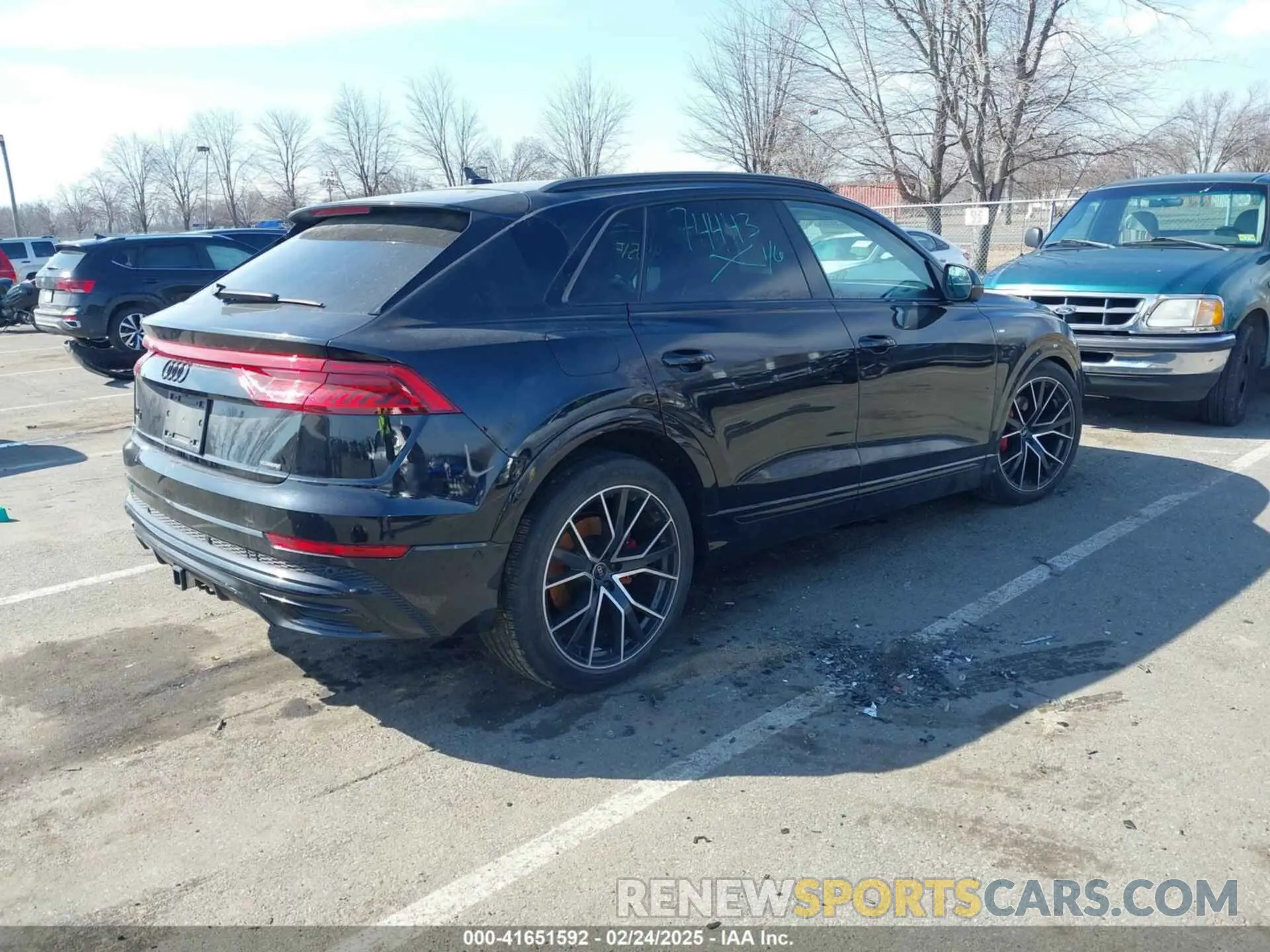 4 Photograph of a damaged car WA1FVAF18MD012276 AUDI Q8 2021