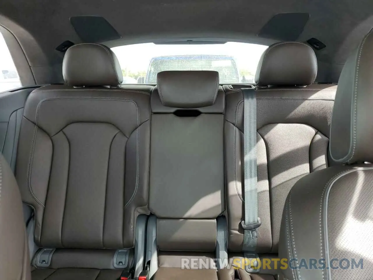 10 Photograph of a damaged car WA1FVBF17MD044187 AUDI Q8 2021