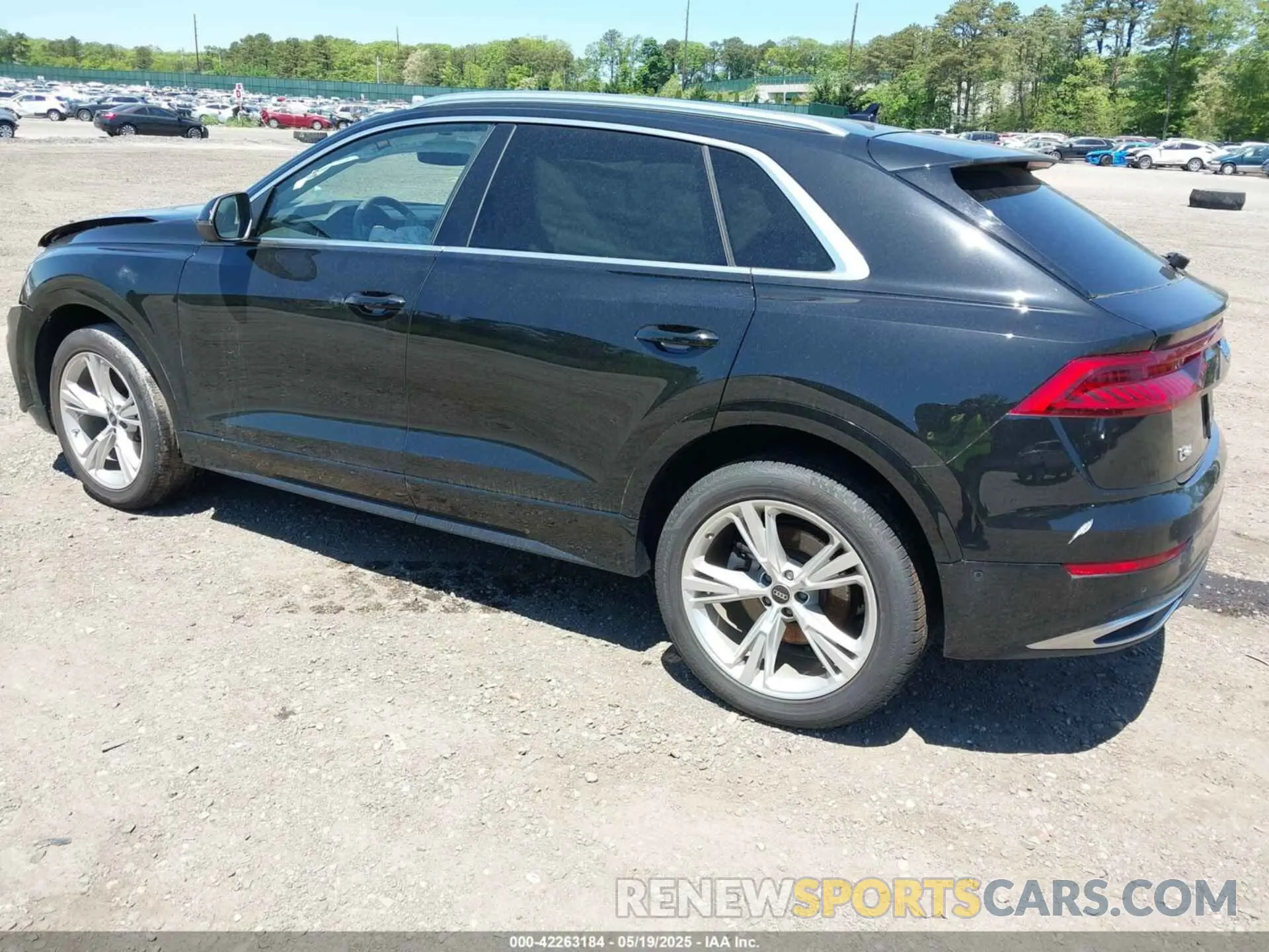 3 Photograph of a damaged car WA1AVBF13ND024823 AUDI Q8 2022