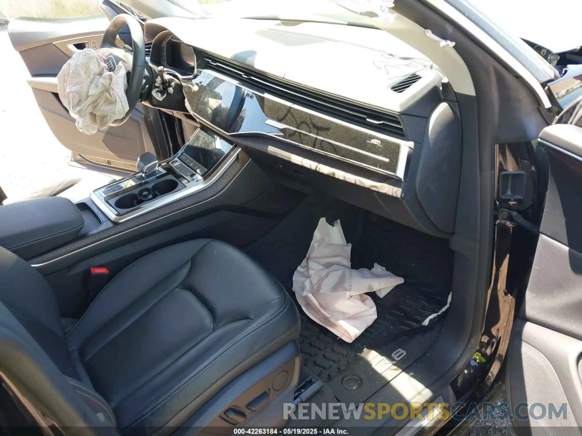 5 Photograph of a damaged car WA1AVBF13ND024823 AUDI Q8 2022