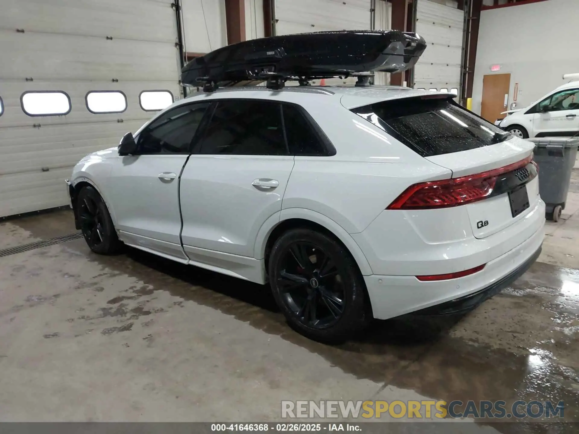3 Photograph of a damaged car WA1AVBF13ND030122 AUDI Q8 2022