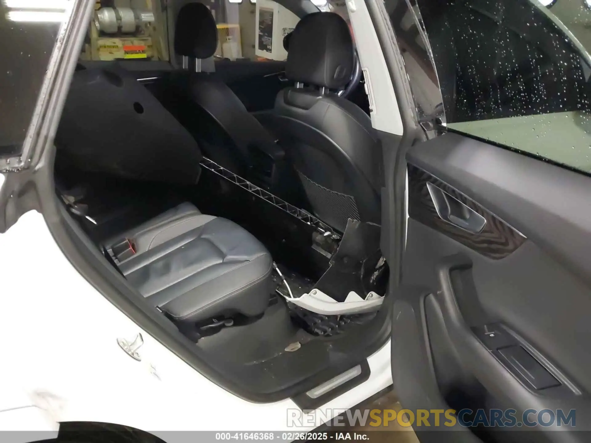 8 Photograph of a damaged car WA1AVBF13ND030122 AUDI Q8 2022