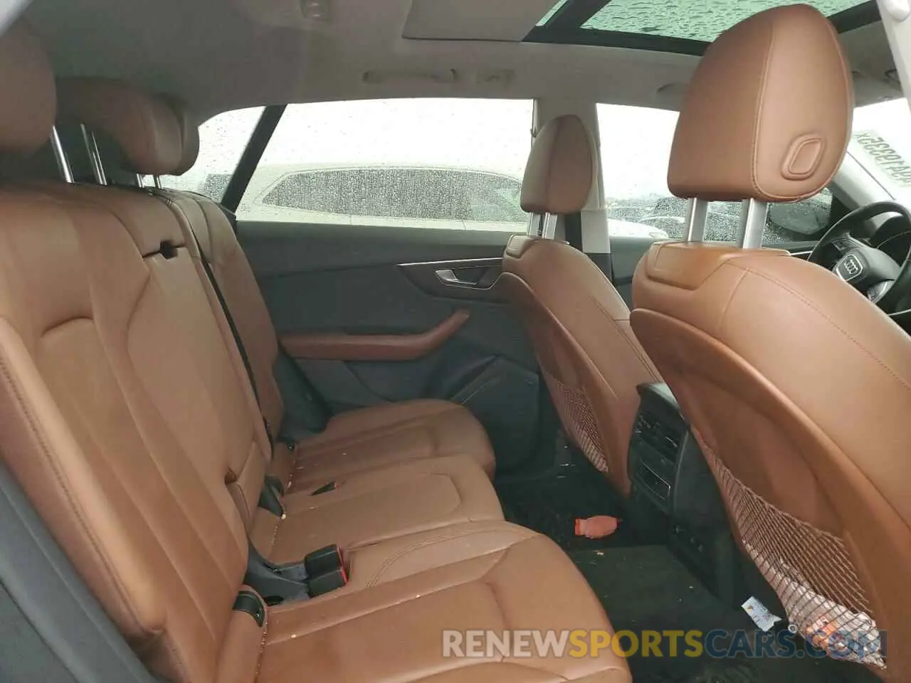 10 Photograph of a damaged car WA1AVBF15ND034771 AUDI Q8 2022