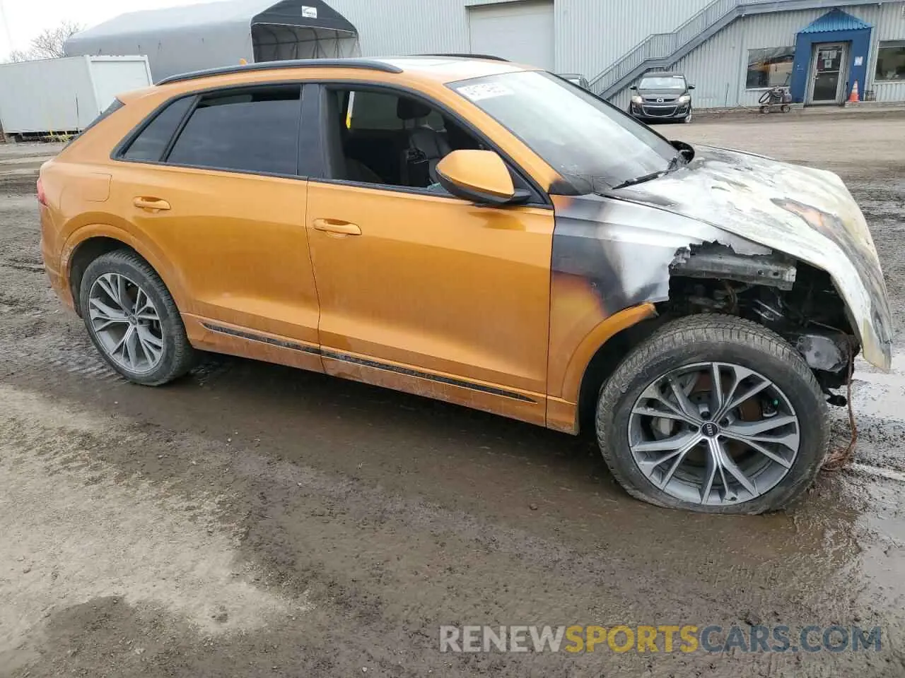 4 Photograph of a damaged car WA1DVBF18ND005987 AUDI Q8 2022