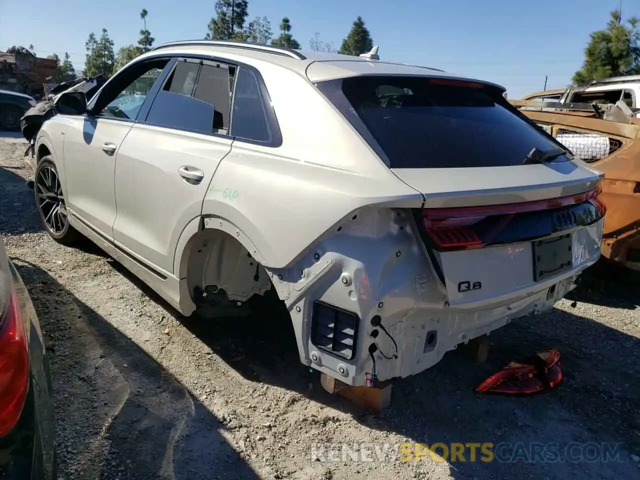 3 Photograph of a damaged car WA1EVBF10ND007141 AUDI Q8 2022