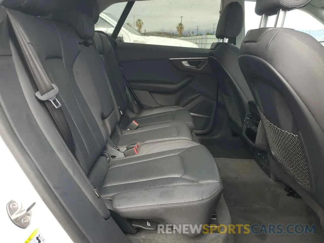 10 Photograph of a damaged car WA1EVBF16ND030858 AUDI Q8 2022