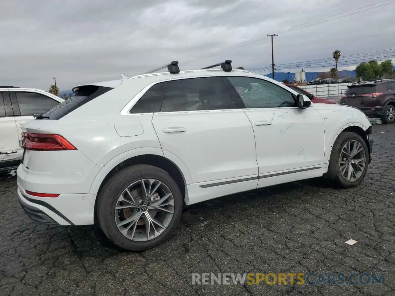 3 Photograph of a damaged car WA1EVBF16ND030858 AUDI Q8 2022