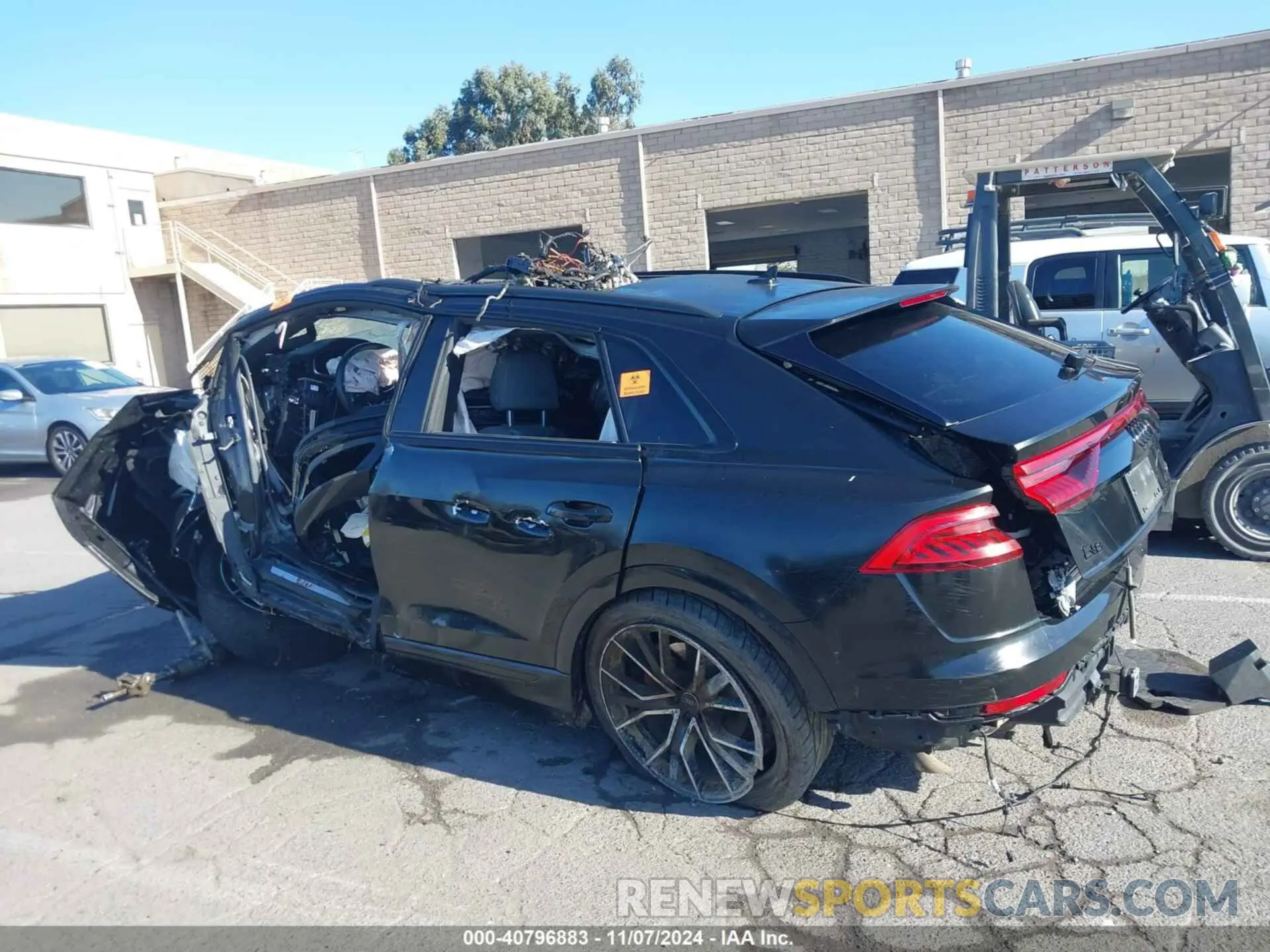 3 Photograph of a damaged car WA1FVBF10ND006298 AUDI Q8 2022