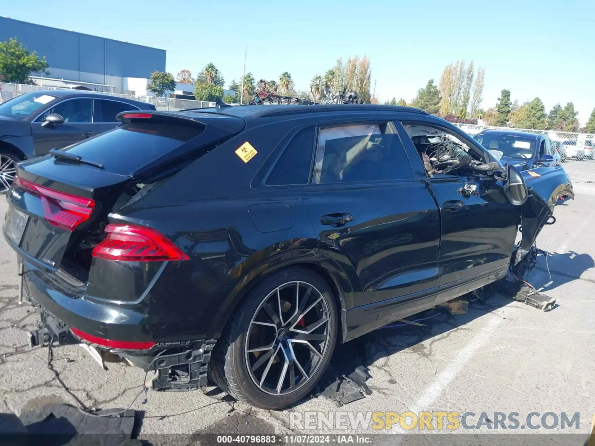 4 Photograph of a damaged car WA1FVBF10ND006298 AUDI Q8 2022