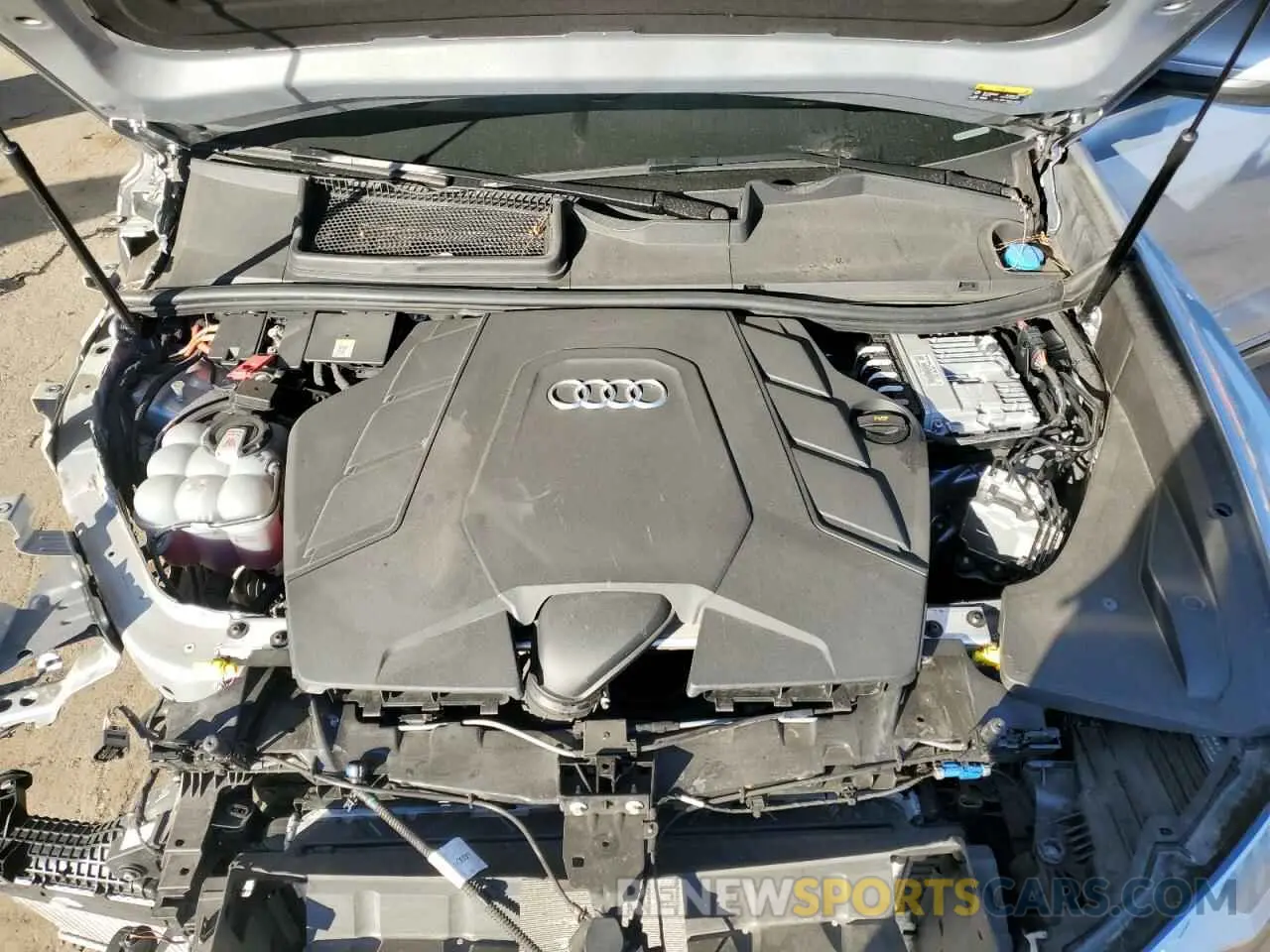11 Photograph of a damaged car WA1FVBF11ND034739 AUDI Q8 2022