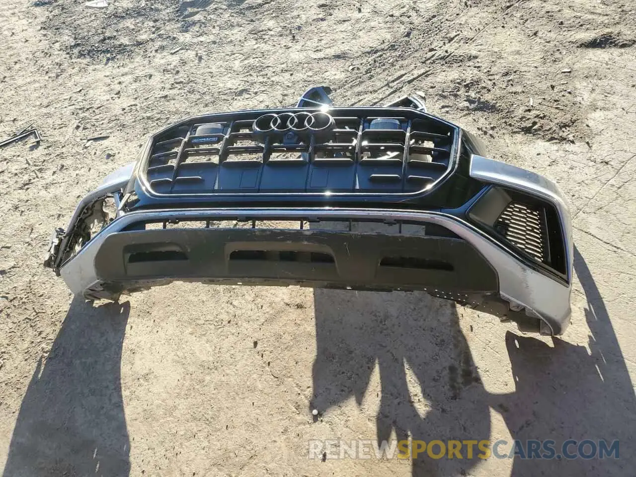 12 Photograph of a damaged car WA1FVBF11ND034739 AUDI Q8 2022