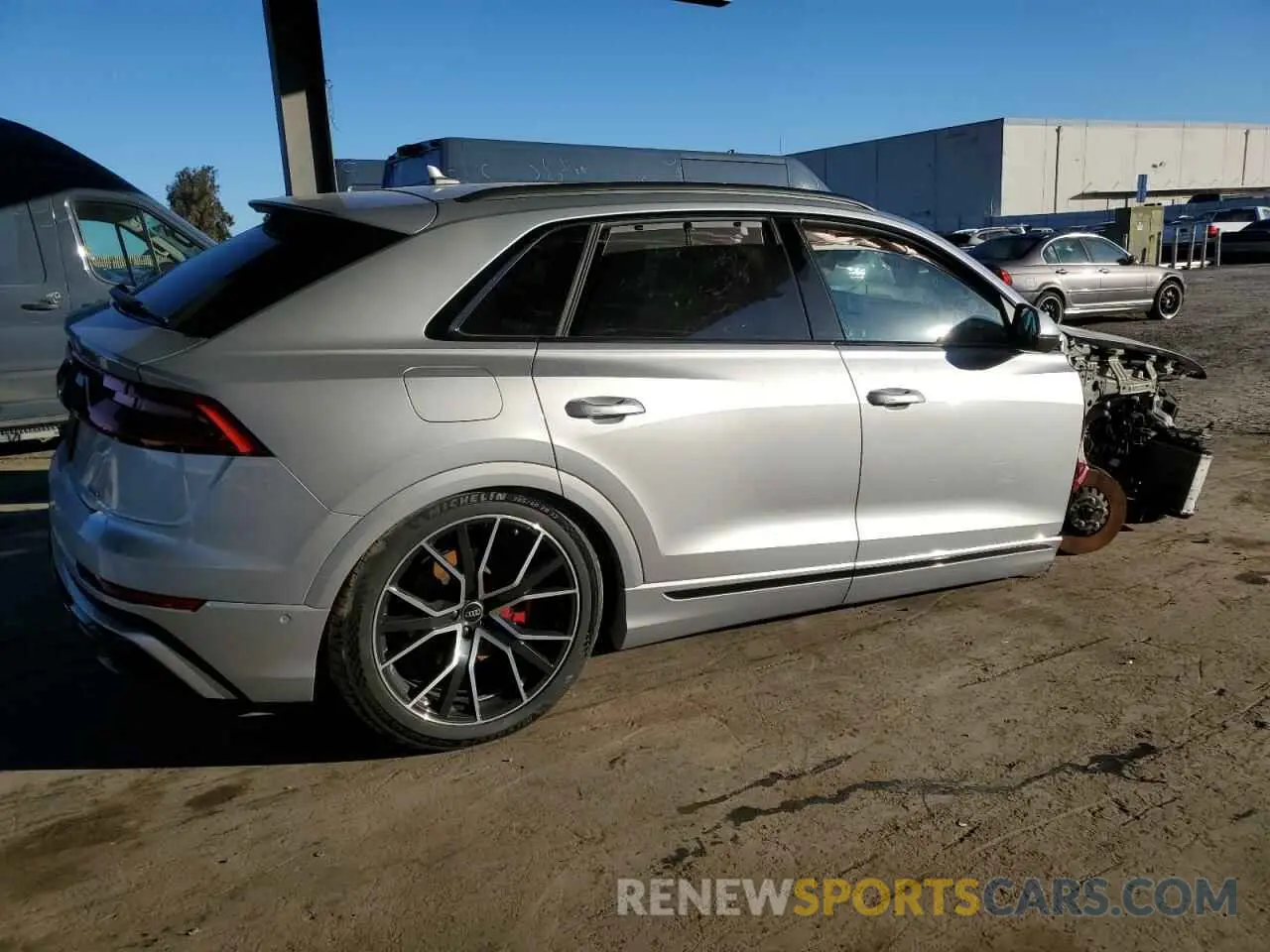 3 Photograph of a damaged car WA1FVBF11ND034739 AUDI Q8 2022