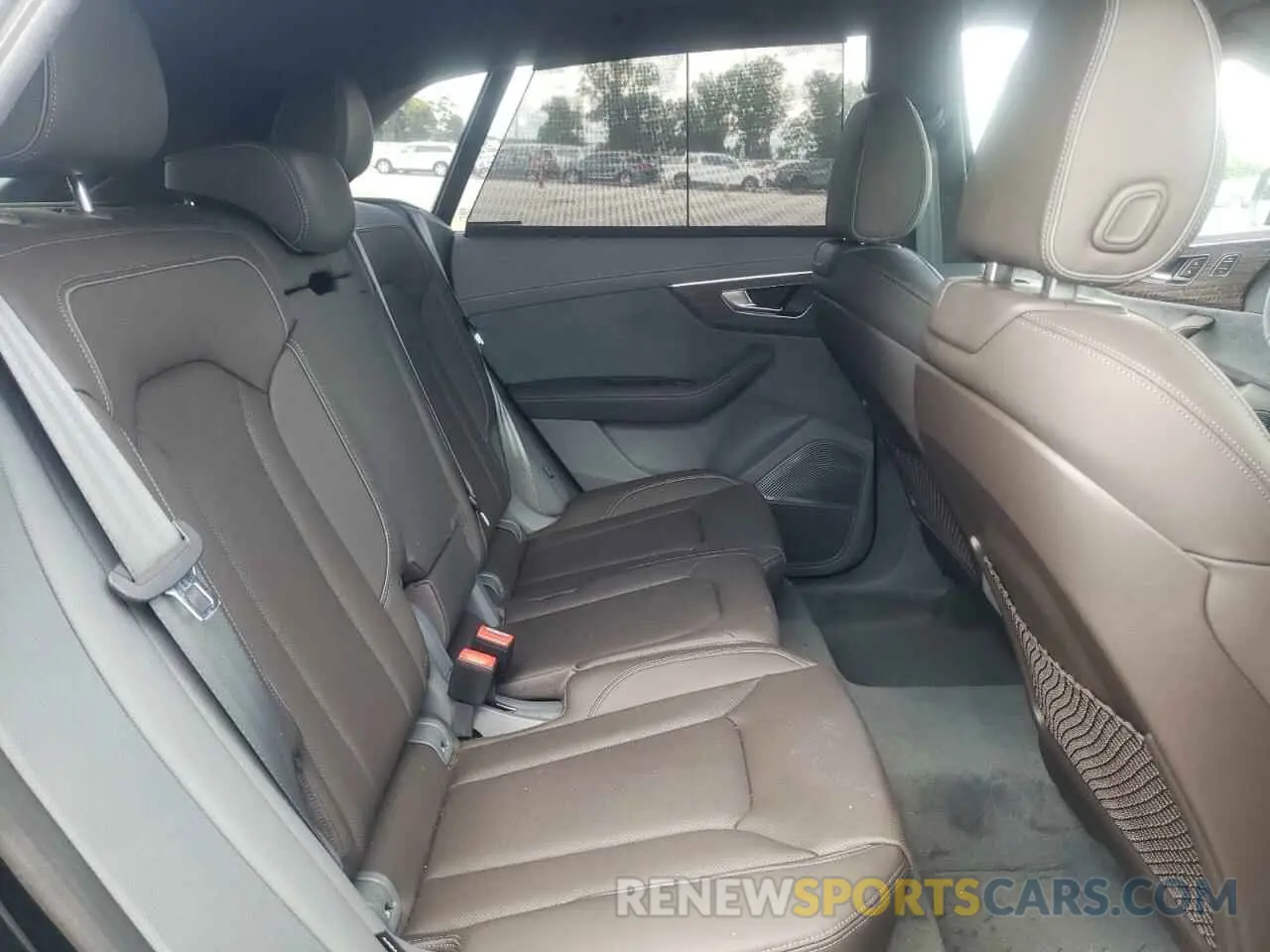 6 Photograph of a damaged car WA1FVBF13ND027243 AUDI Q8 2022
