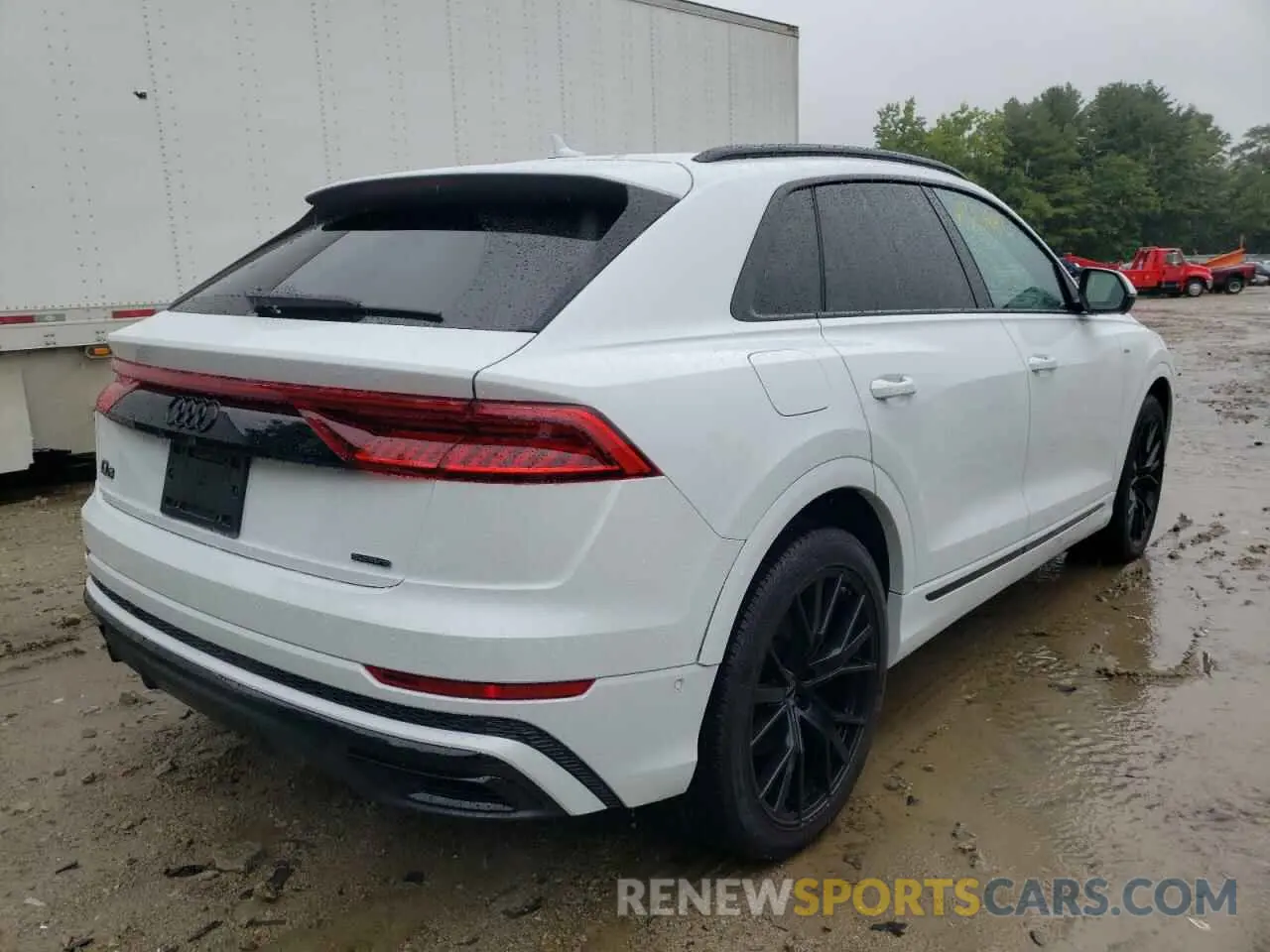 4 Photograph of a damaged car WA1FVBF15ND021489 AUDI Q8 2022