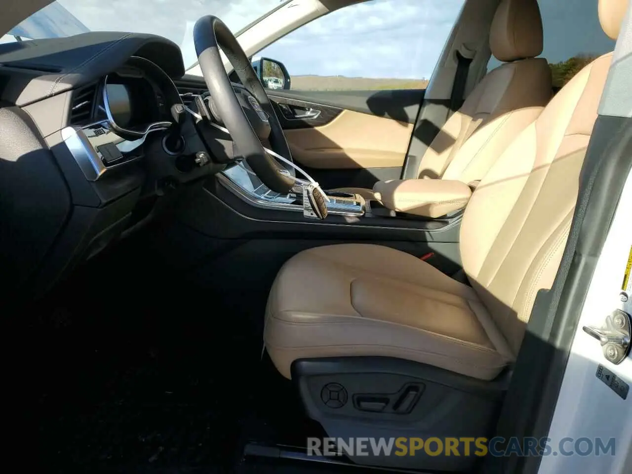 7 Photograph of a damaged car WA1AVBF11PD024709 AUDI Q8 2023
