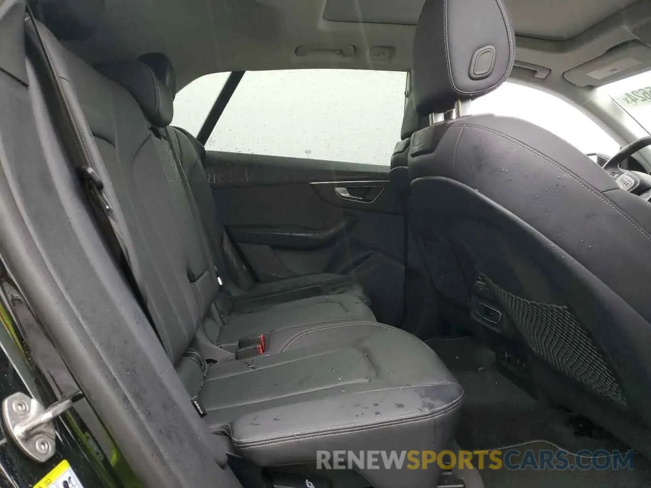 11 Photograph of a damaged car WA1AVBF19PD025218 AUDI Q8 2023