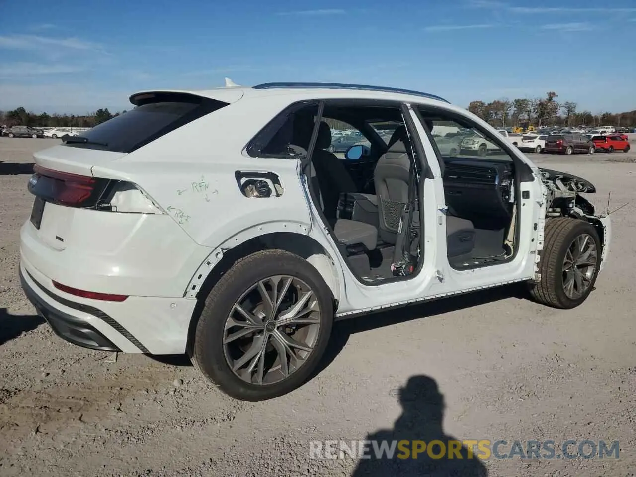 3 Photograph of a damaged car WA1EVBF19PD036253 AUDI Q8 2023