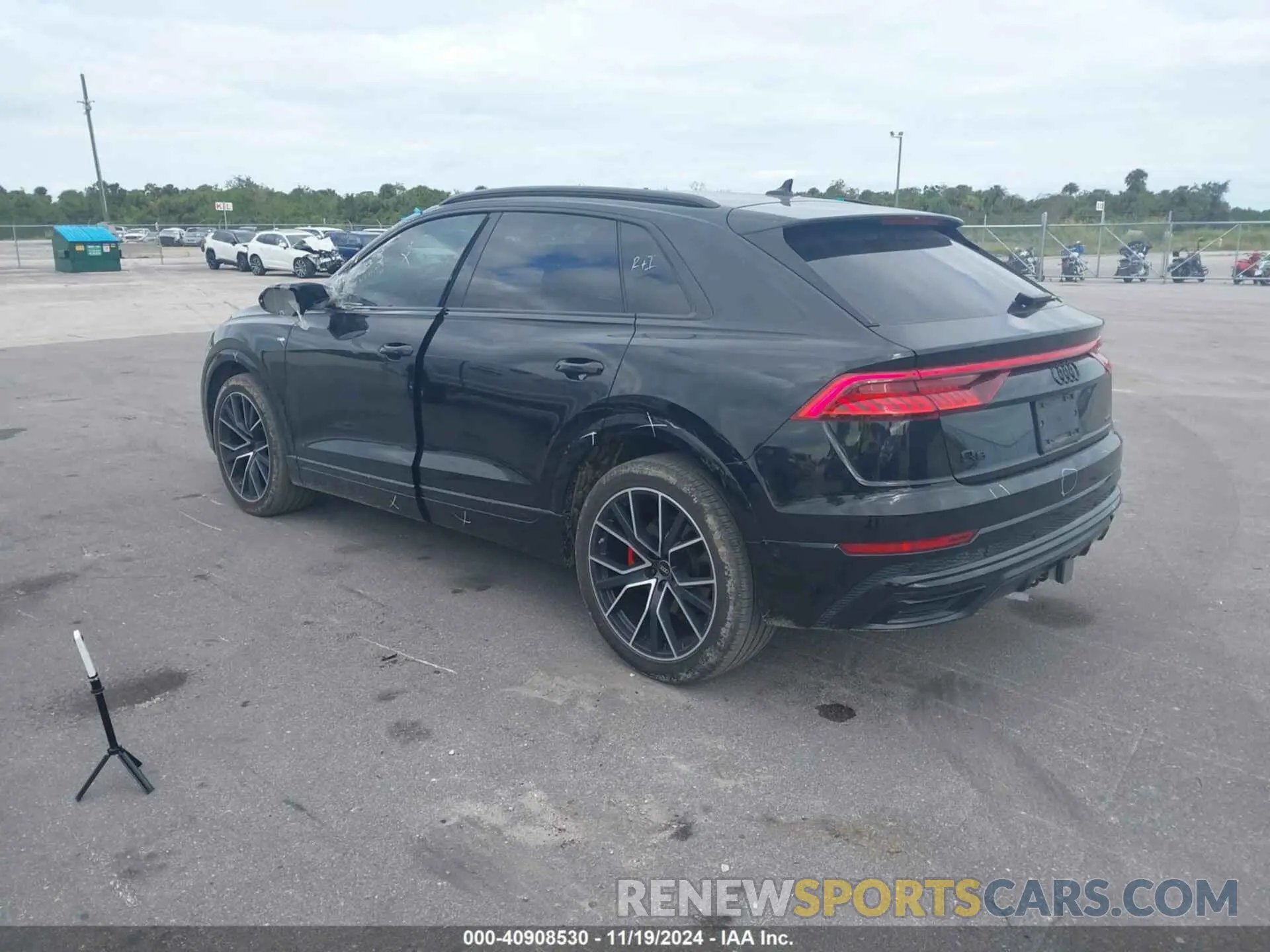 3 Photograph of a damaged car WA1FVBF12PD004748 AUDI Q8 2023