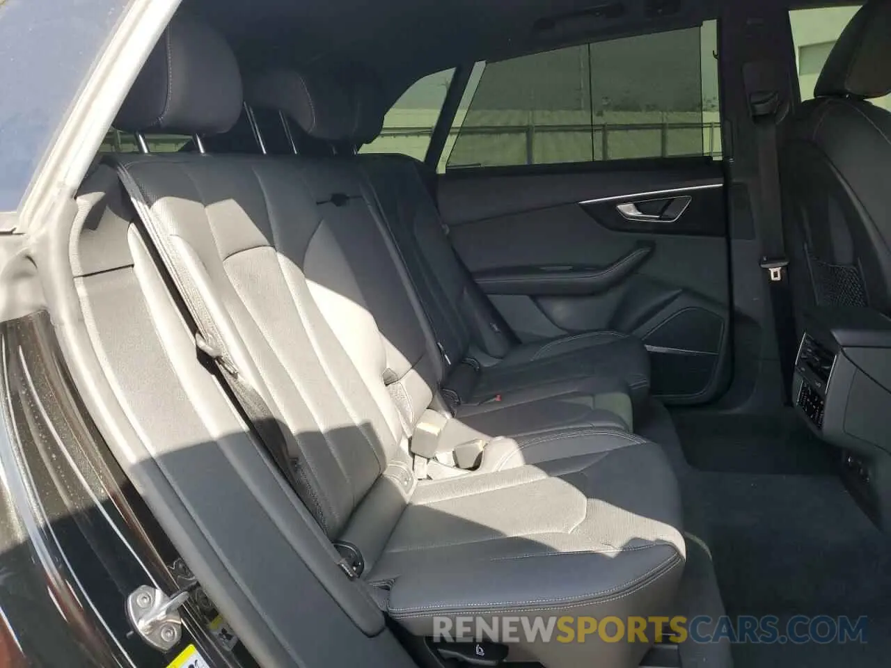11 Photograph of a damaged car WA1FVBF13PD024555 AUDI Q8 2023