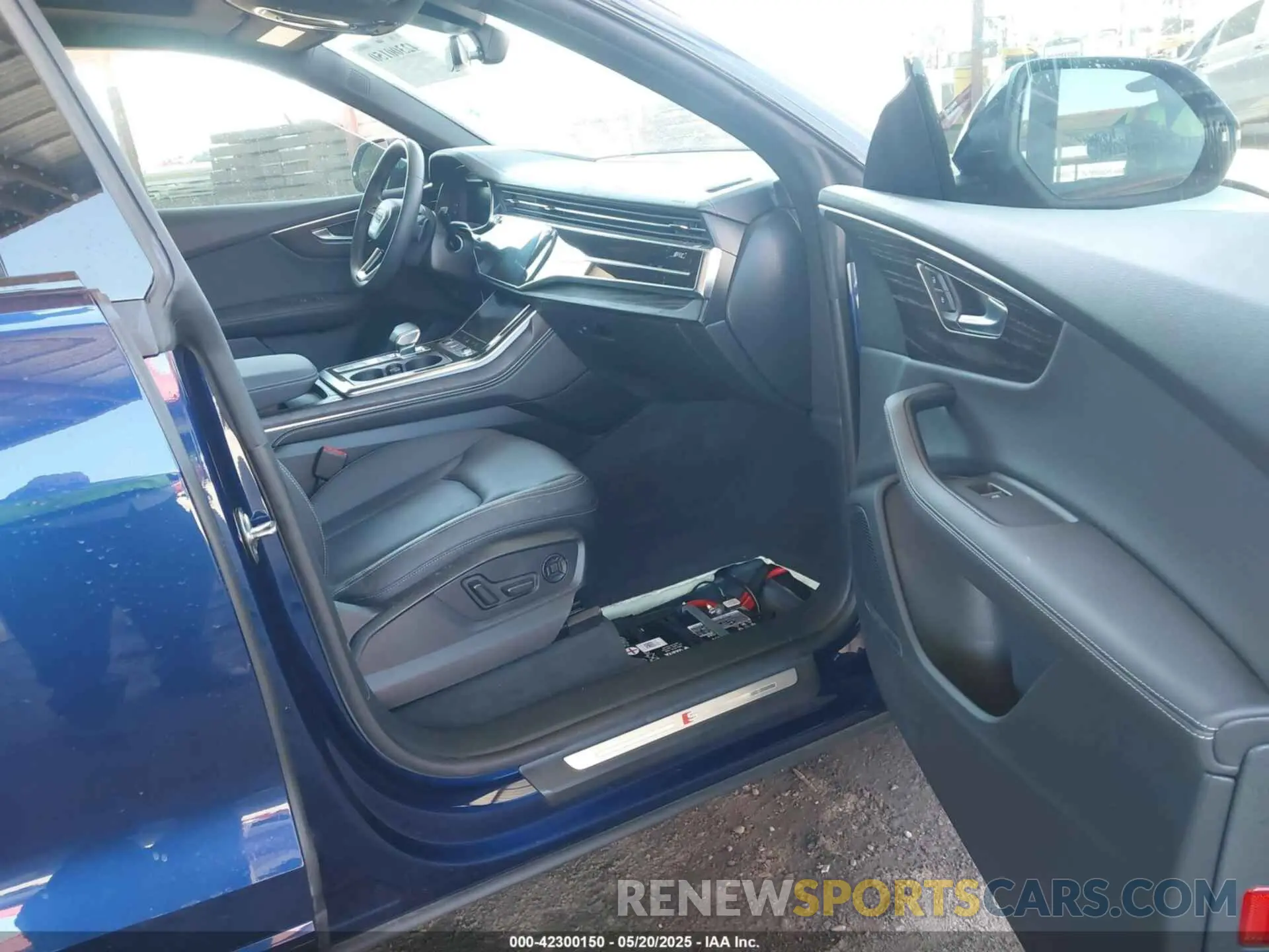 5 Photograph of a damaged car WA1FVBF18PD016158 AUDI Q8 2023