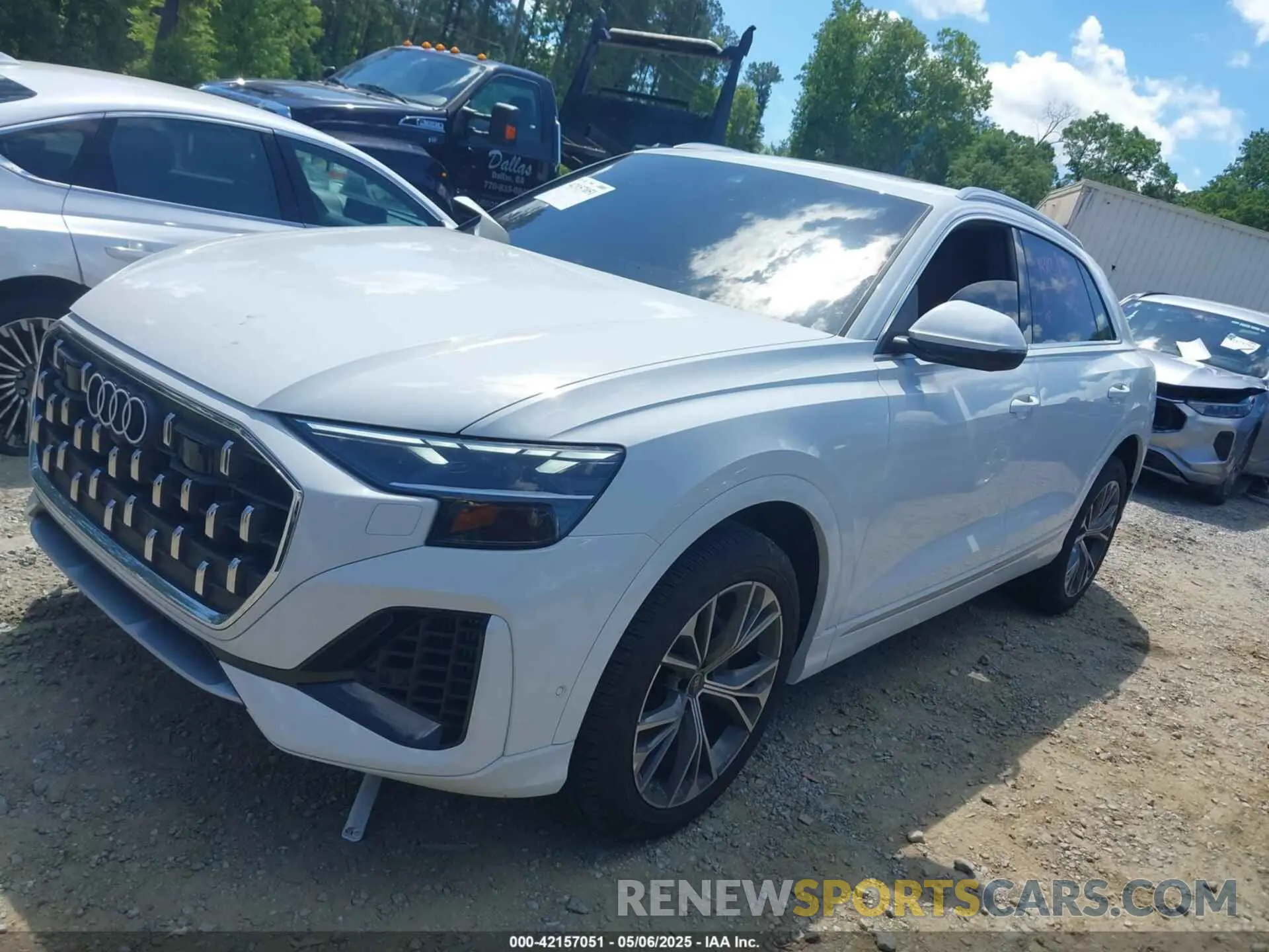 14 Photograph of a damaged car WA1AVBF14RD019622 AUDI Q8 2024