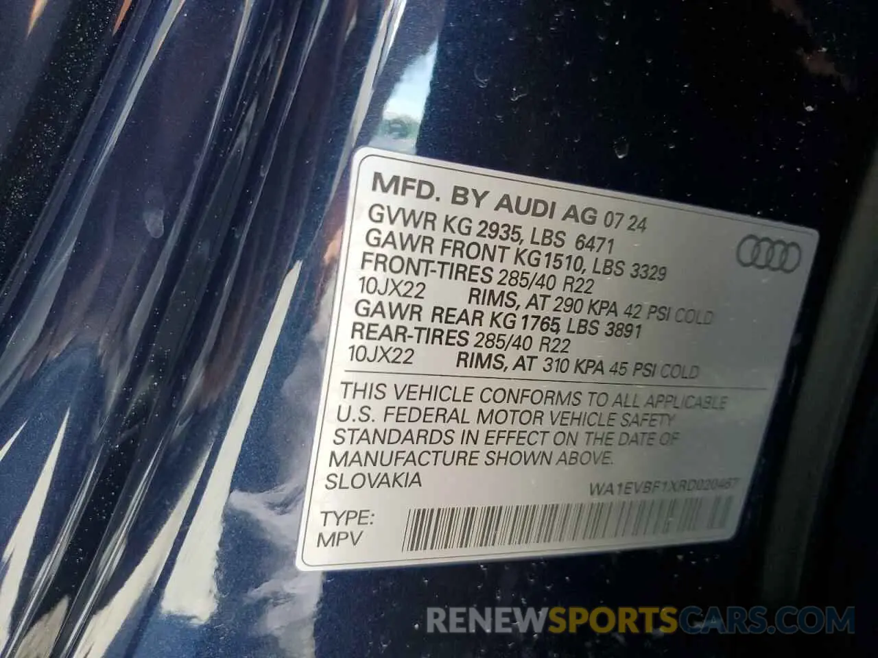 14 Photograph of a damaged car WA1EVBF1XRD020467 AUDI Q8 2024