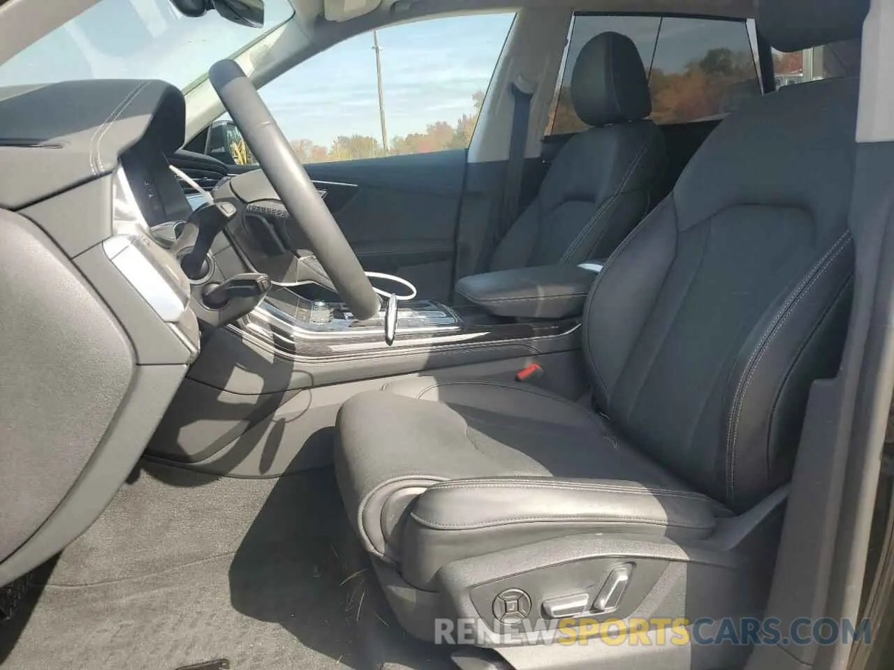 7 Photograph of a damaged car WA1FVBF1XRD004113 AUDI Q8 2024