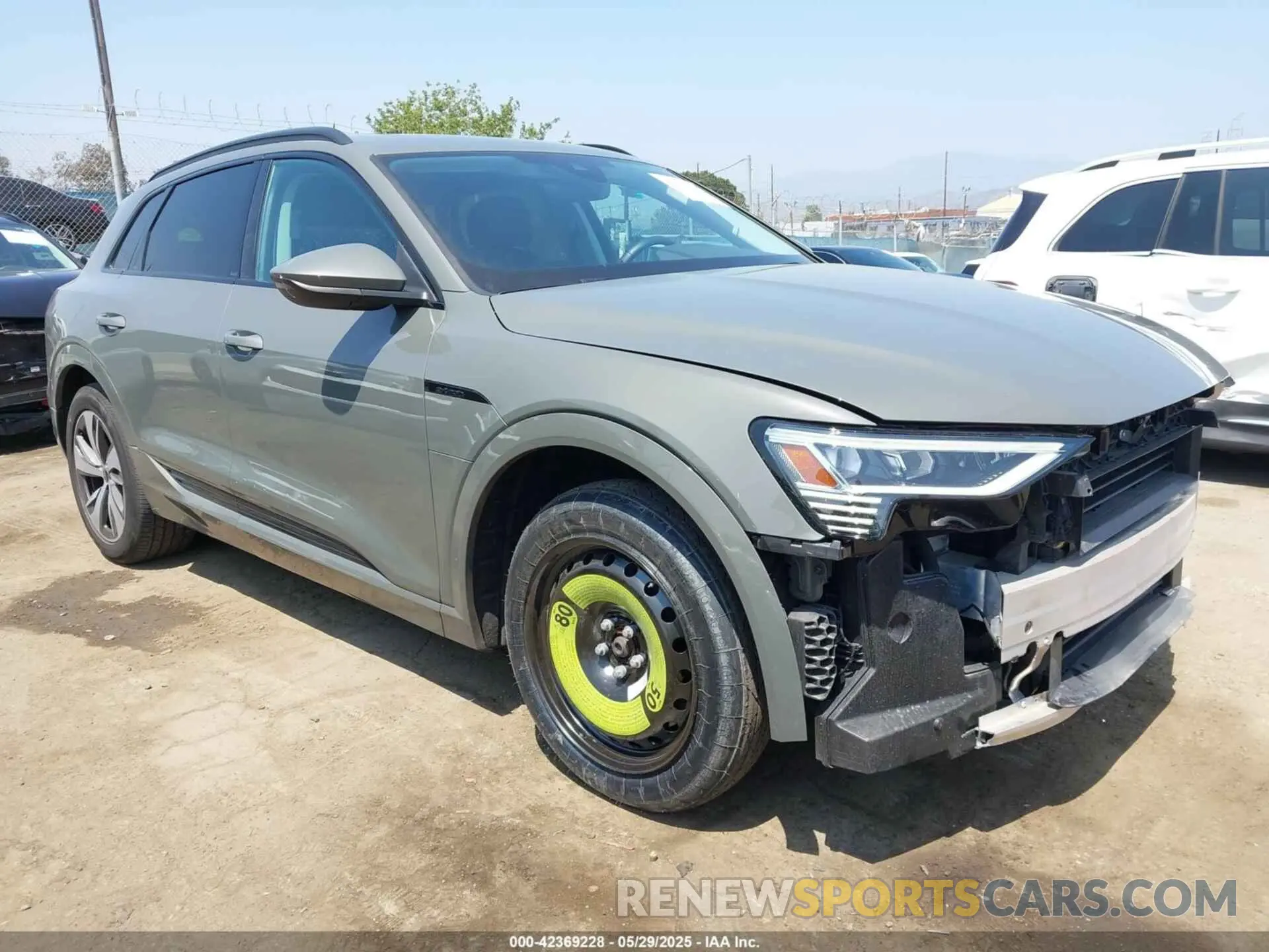 1 Photograph of a damaged car WA14AAGE0RB011467 AUDI Q8 E-TRON 2024